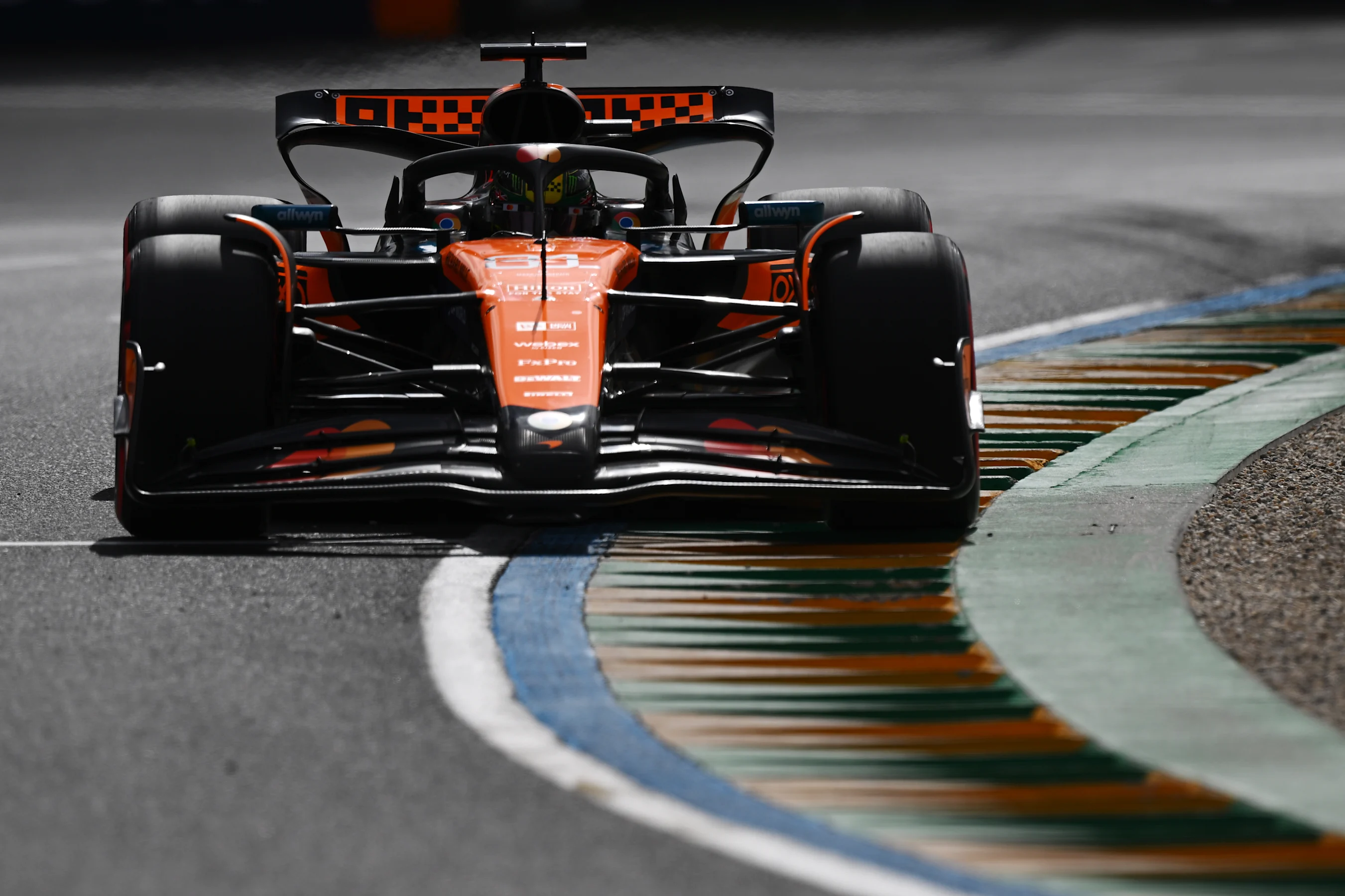 MELBOURNE, AUSTRALIA - MARCH 15: Oscar Piastri of Australia driving the (81) McLaren MCL39 Mercedes
