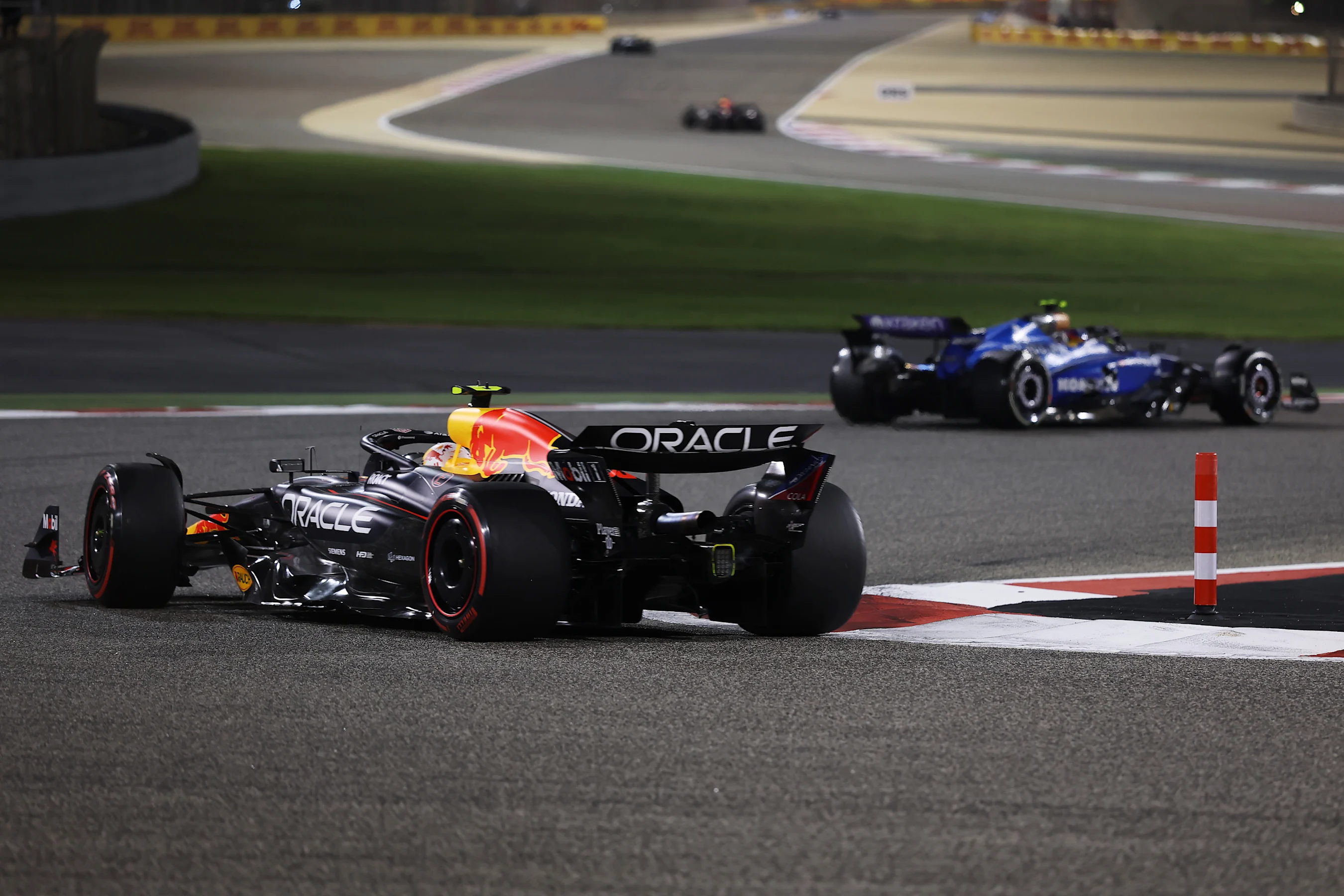BAHRAIN, BAHRAIN - APRIL 13: Carlos Sainz of Spain driving the (55) Williams FW47 Mercedes leads