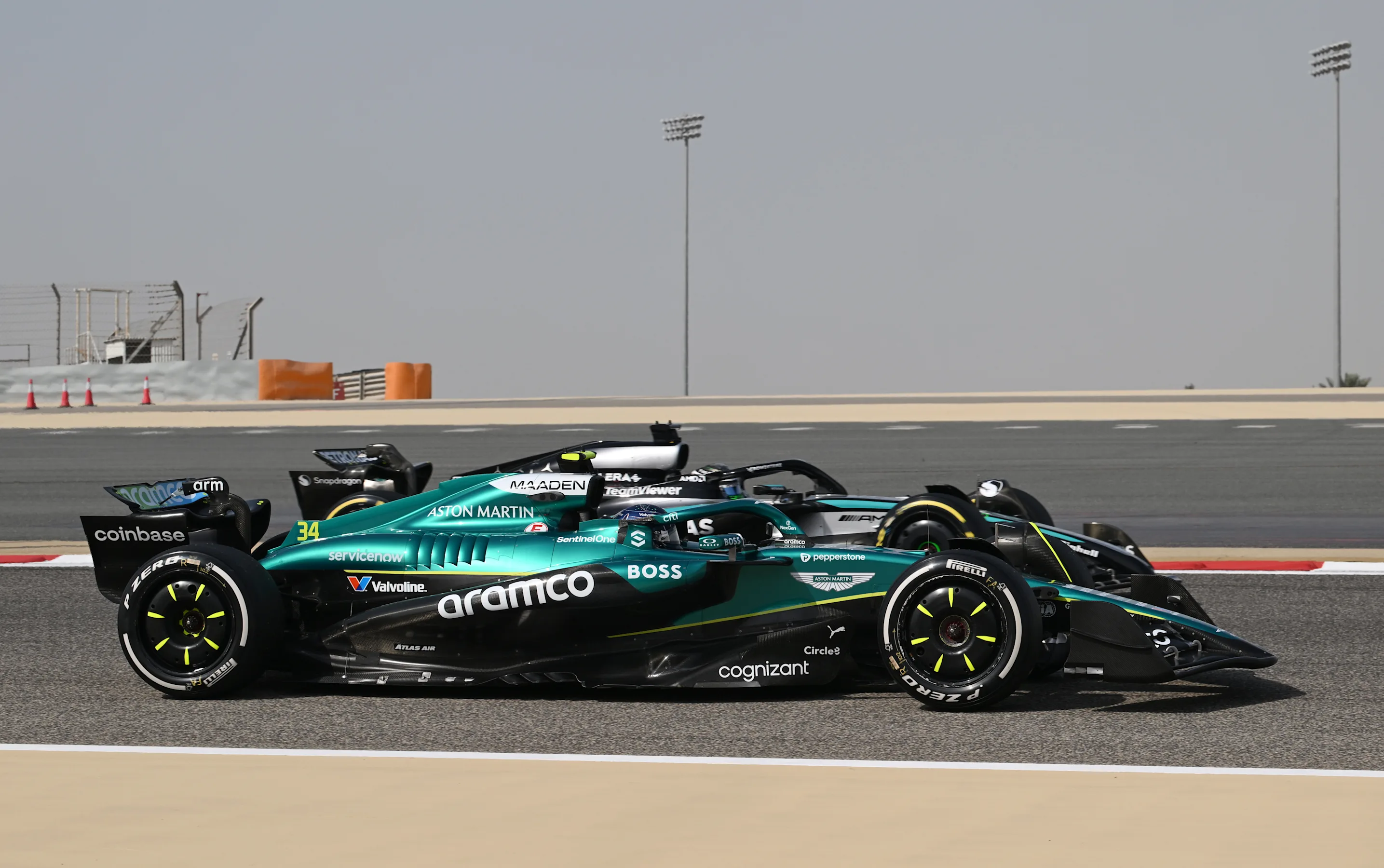 BAHRAIN, BAHRAIN - APRIL 11: Felipe Drugovich of Brazil driving the (34) Aston Martin AMR25