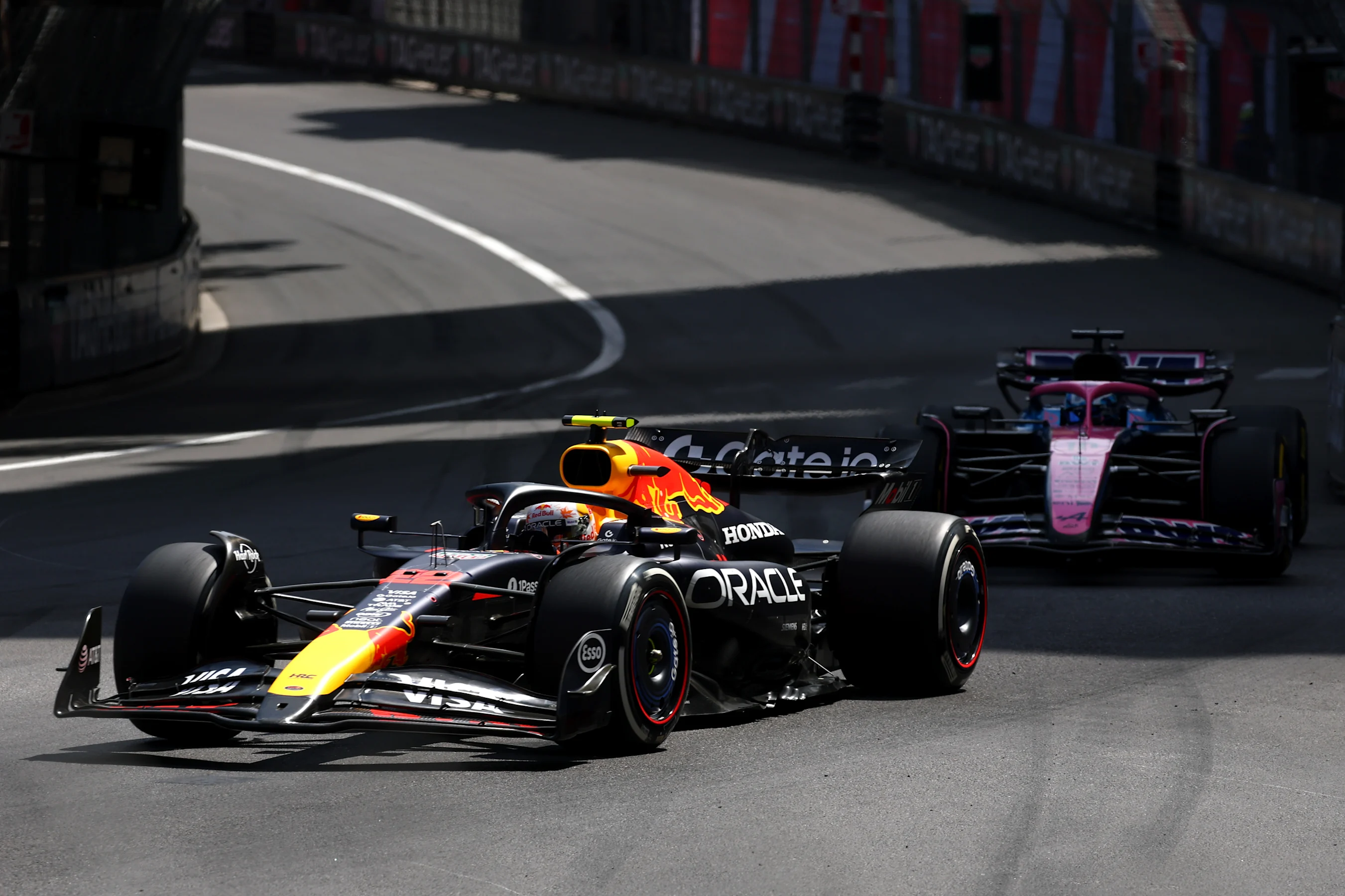 MONTE-CARLO, MONACO - MAY 25: Yuki Tsunoda of Japan driving the (22) Oracle Red Bull Racing RB21