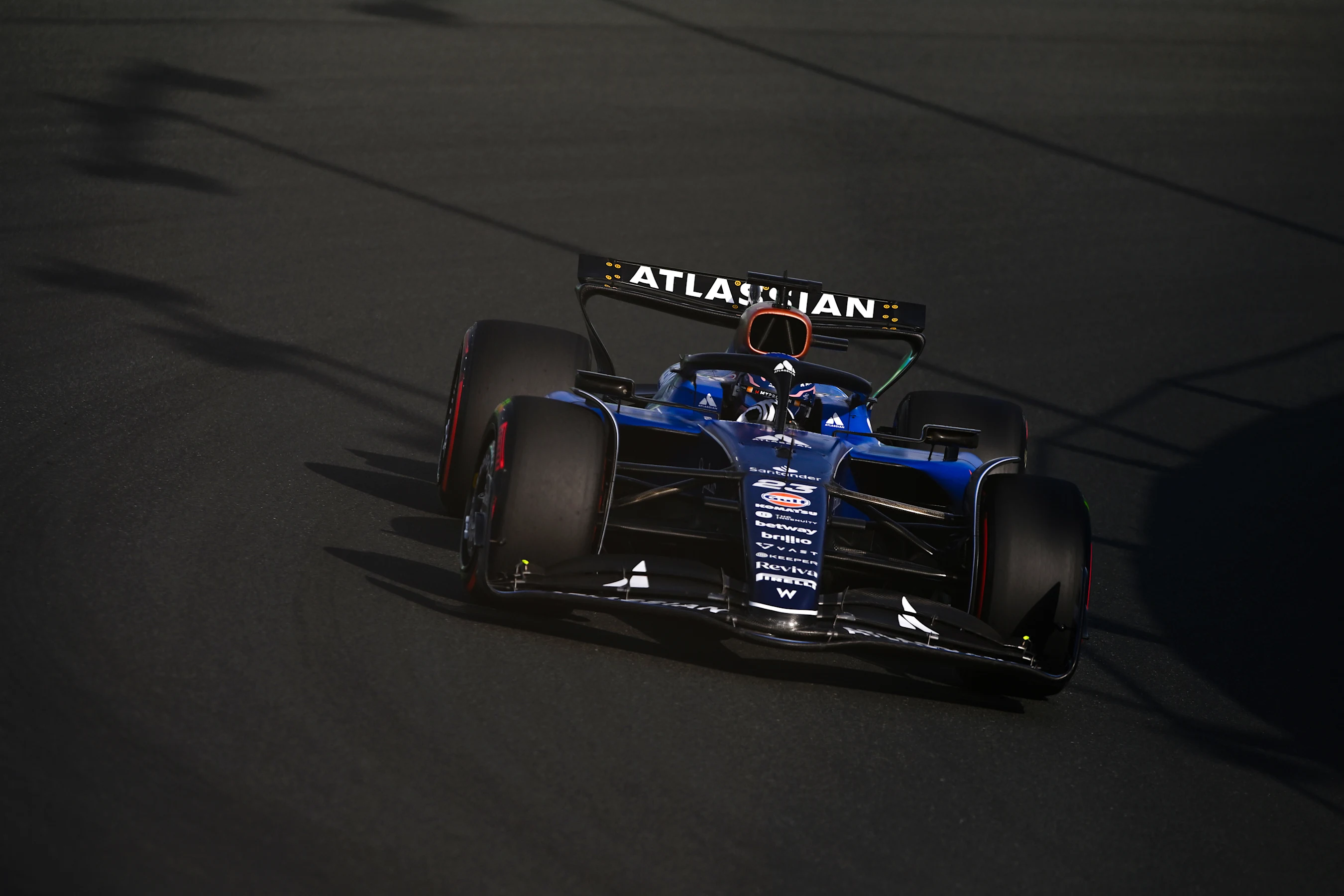 JEDDAH, SAUDI ARABIA - APRIL 19: Alexander Albon of Thailand driving the (23) Williams FW47