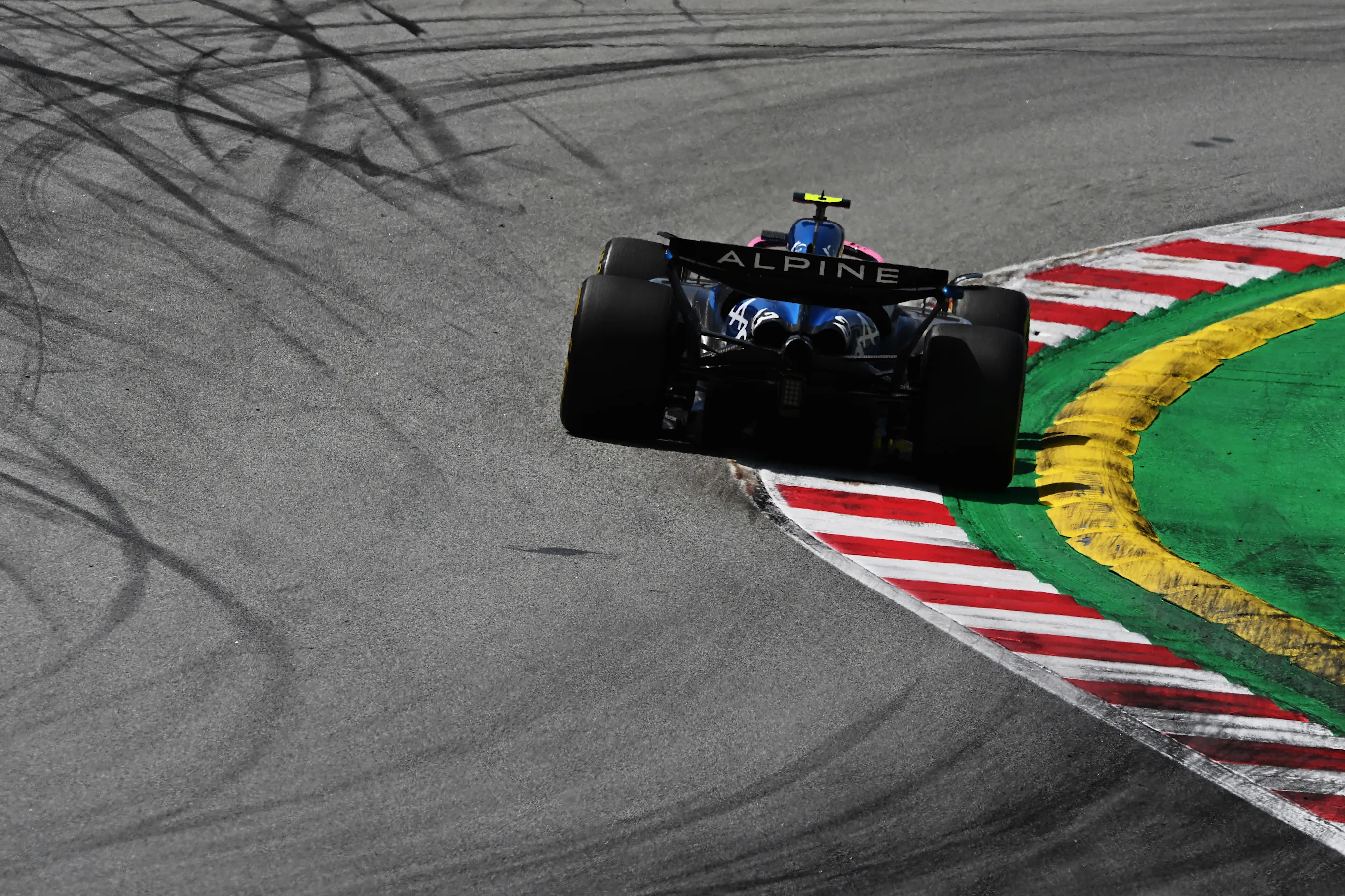 BARCELONA, SPAIN - JUNE 01: Franco Colapinto of Argentina driving the (43) Alpine F1 A525 Renault