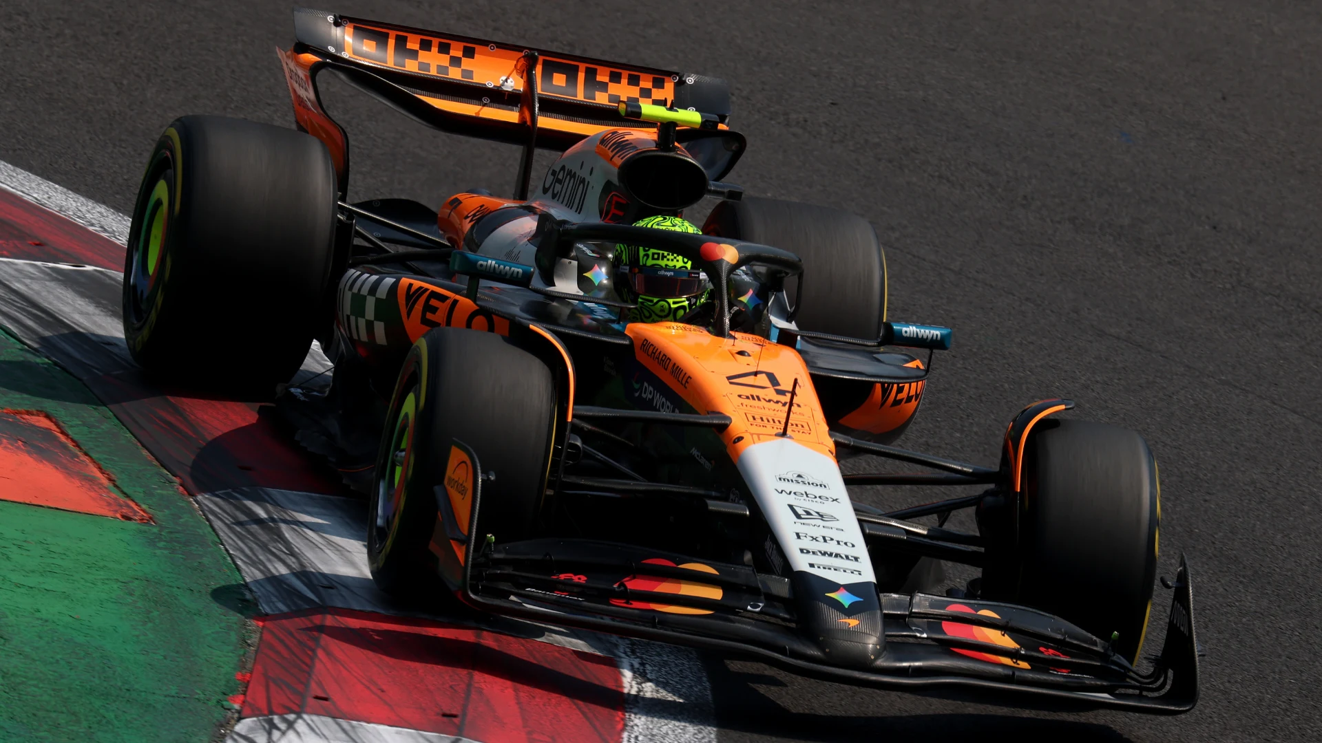 Lando Norris leads Lewis Hamilton and George Russell in final practice Lando Norris leads Lewis Hamilton and George Russell in final practice
