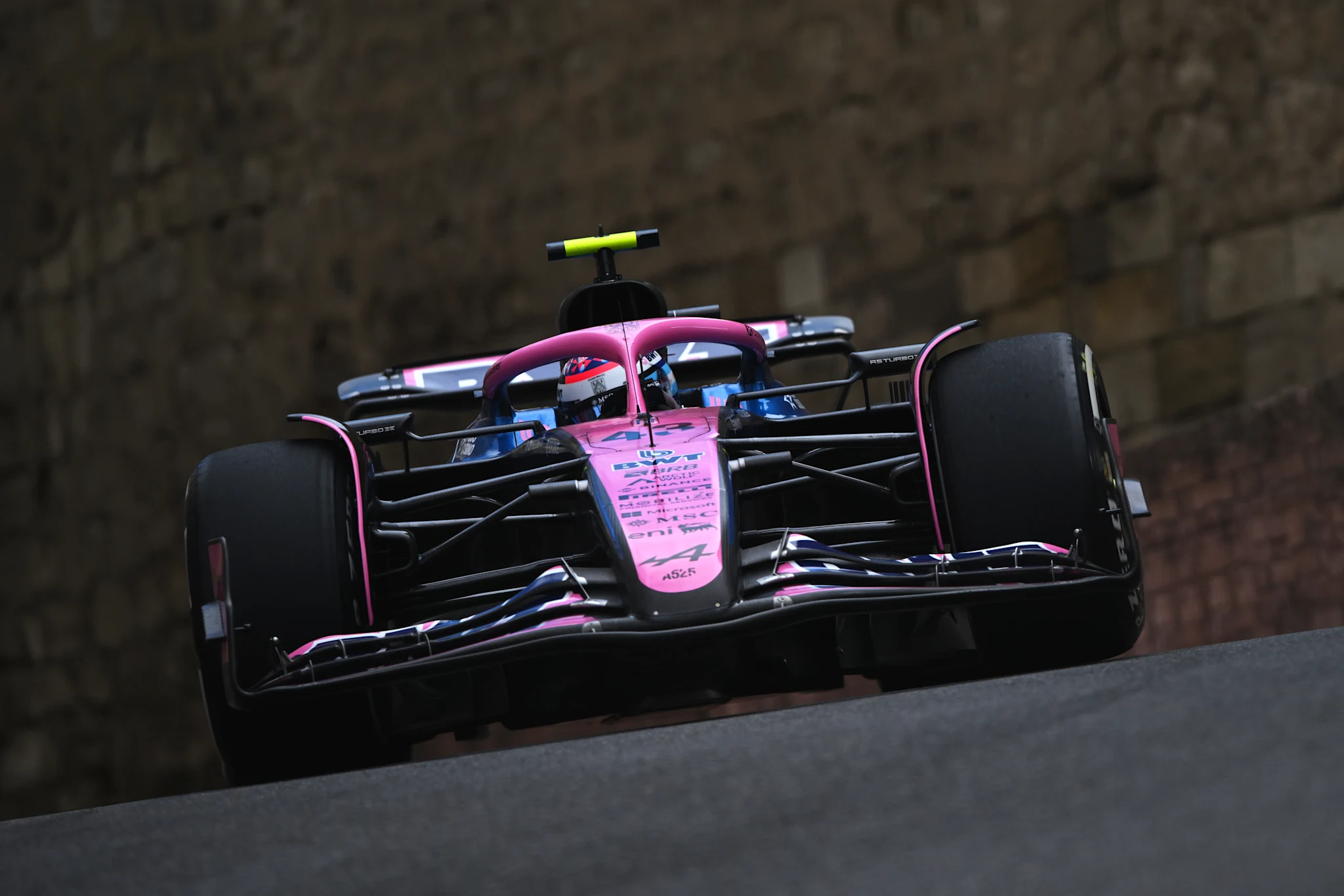 Watch as Colapinto crashes out of Qualifying in Baku