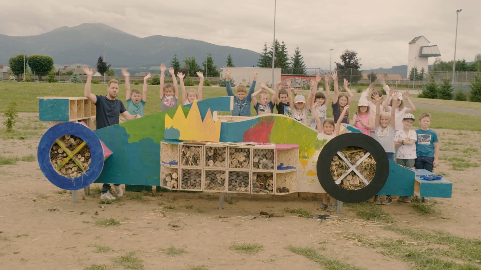 How Vettel created a buzz by constructing ‘hotel for bees’ close to the ...
