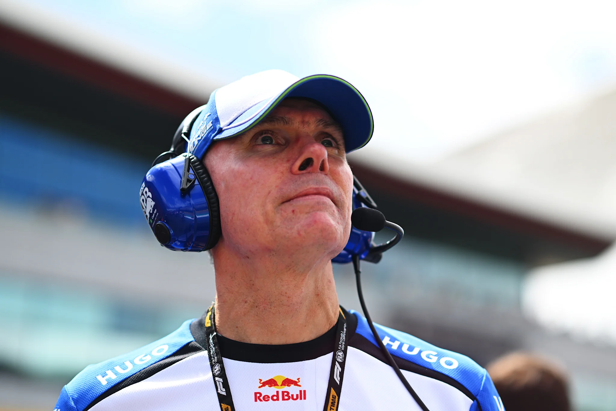 Permane o przyszłości Tsolova w F1 – Racing Bulls czeka na decyzję