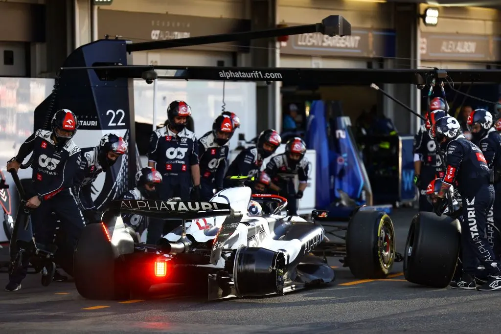 Alpha Tauri's Japanese driver Yuki Tsunoda has a tyre problem during the sprint race ahead of the Formula One Azerbaijan Grand Prix at the Baku City Circuit in Baku on April 29, 2023. (Photo by LISI NIESNER / POOL / AFP) (Photo by LISI NIESNER/POOL/AFP via Getty Images)