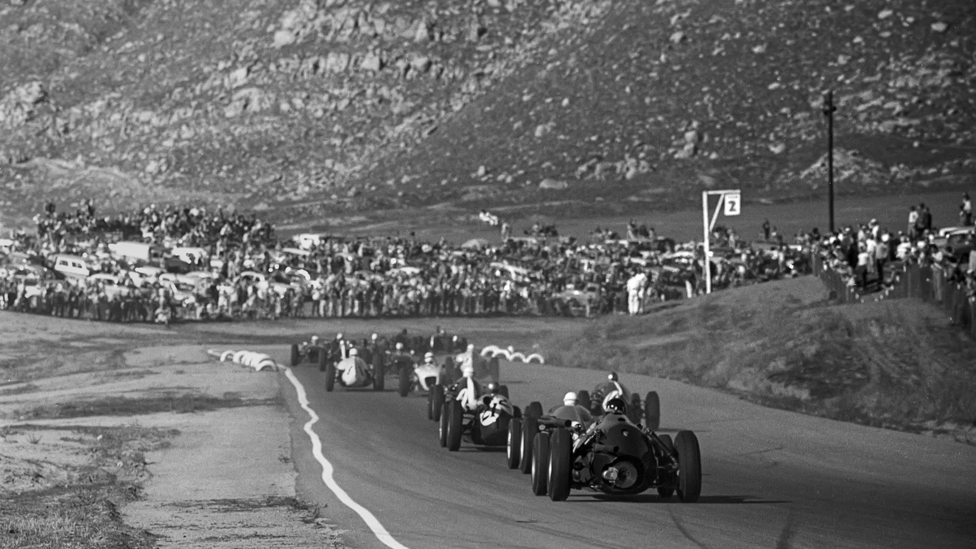 Graham Hill, BRM P48, Grand Prix of the United States, Riverside International Raceway, 20 November 1960. Racing near the California desert in Riverside for the 1960 Grand Prix of the United States. (Photo by Bernard Cahier/Getty Images)