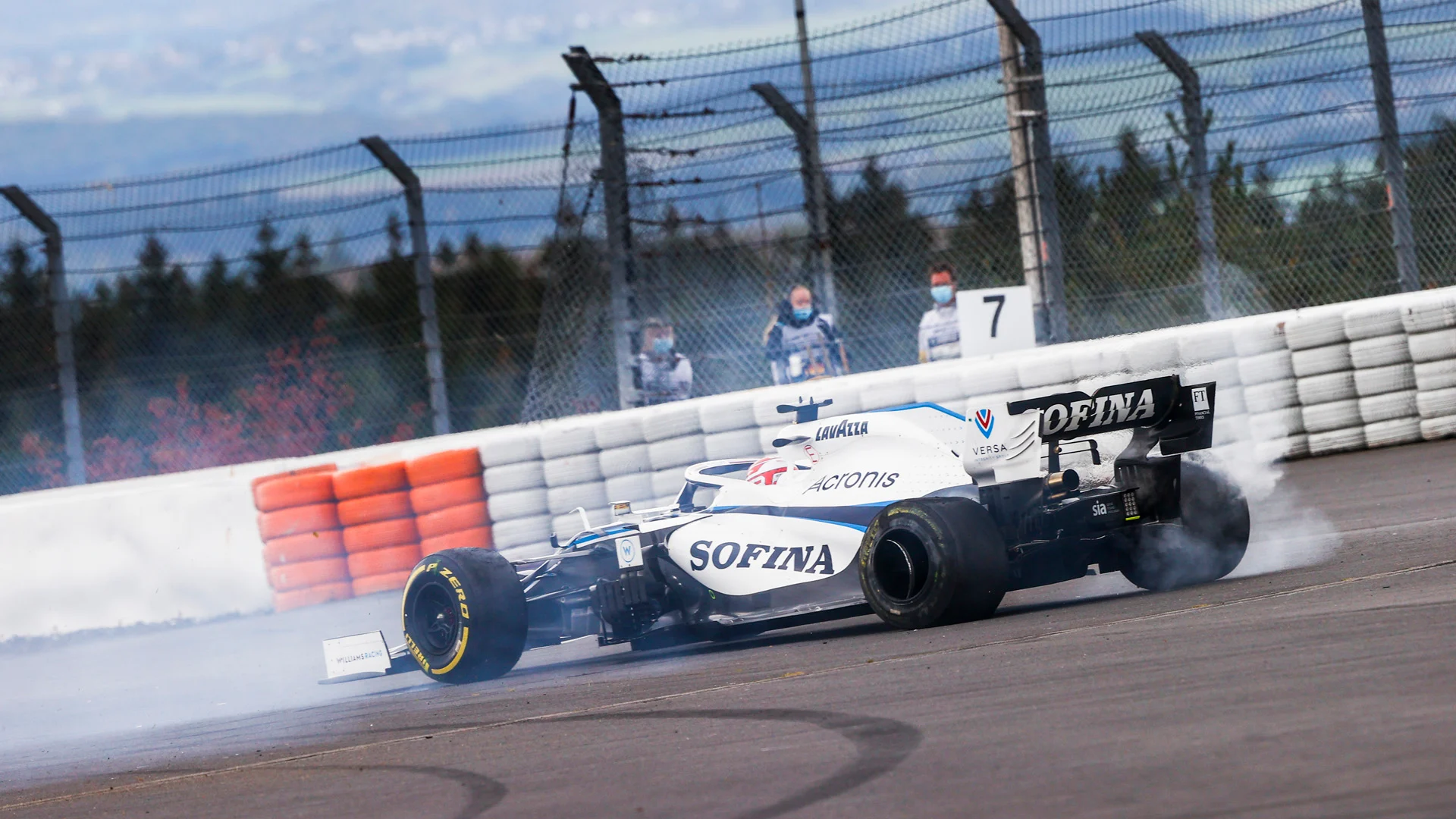 George Russell, Williams FW43 retiring from the race after crashing with Kimi Raikkonen, Alfa Romeo