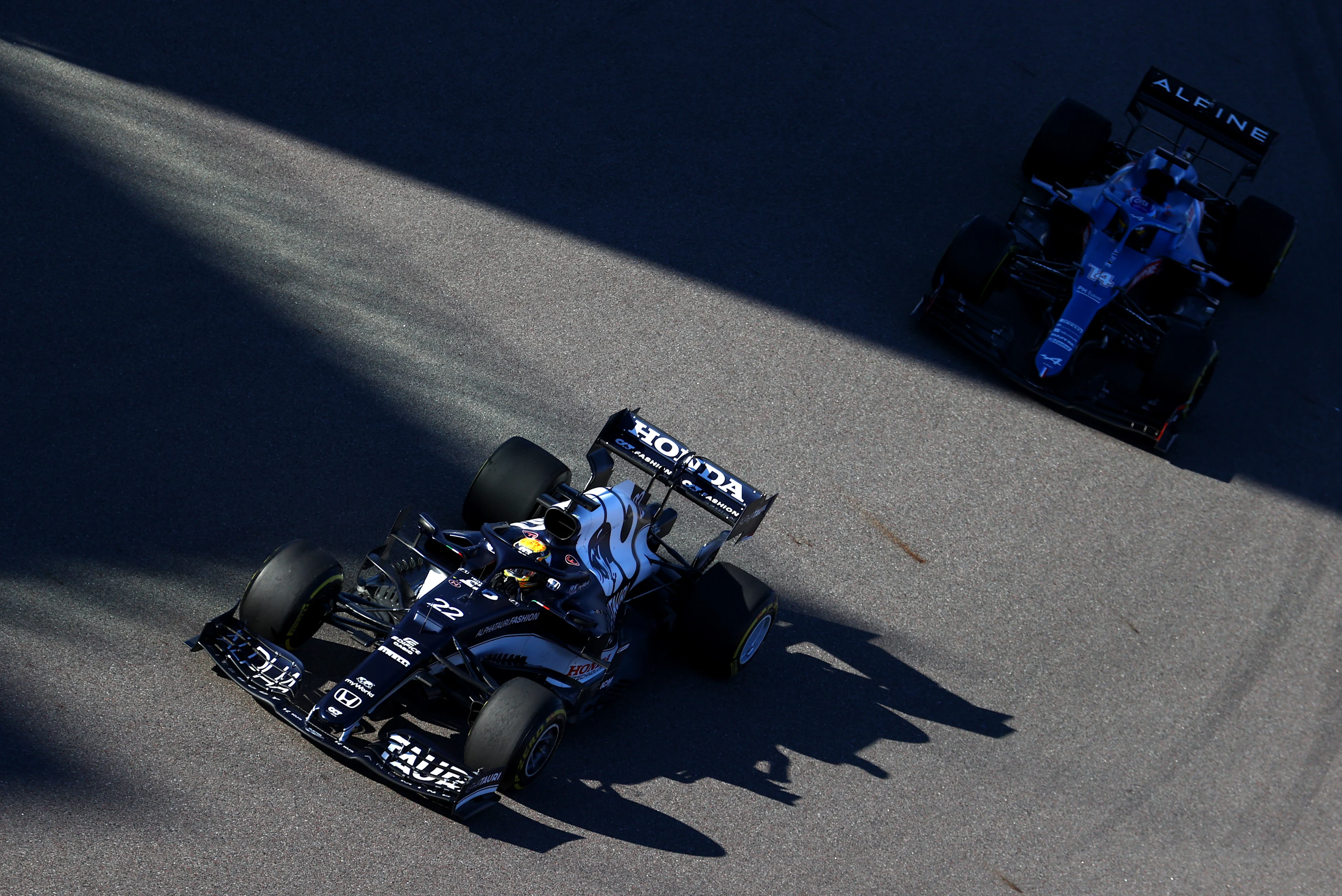 SOCHI, RUSSIA - SEPTEMBER 24: Yuki Tsunoda of Japan driving the (22) Scuderia AlphaTauri AT02 Honda