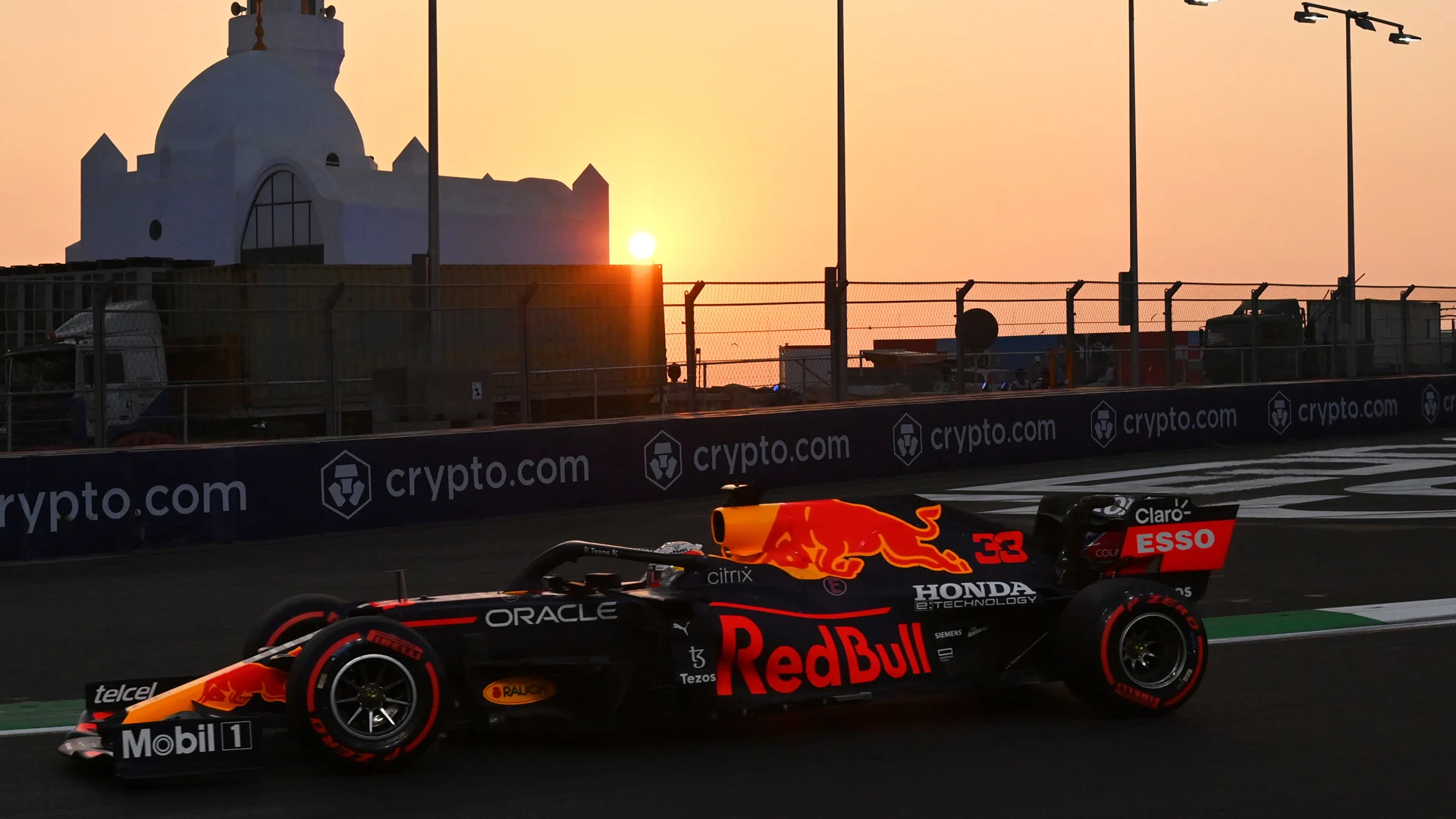 GettyImages-1357133007.jpg