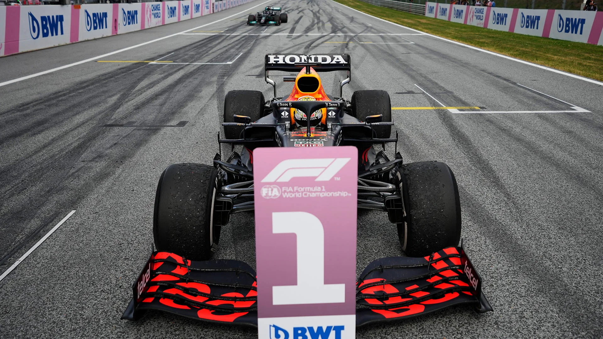 GettyImages-1325757772.jpg
