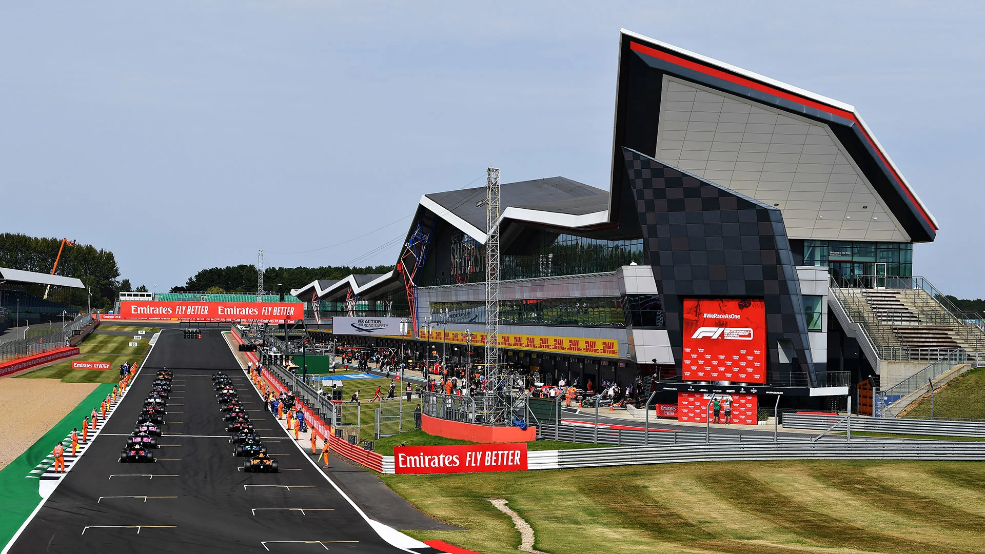 NORTHAMPTON, ENGLAND - AUGUST 08: A general view of the grid before the feature race of the Formula