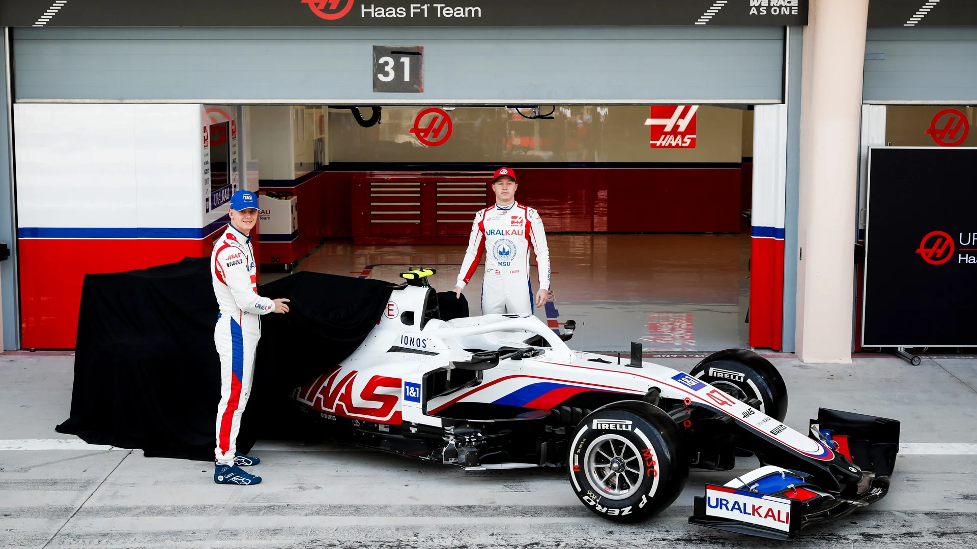 BAHRAIN INTERNATIONAL CIRCUIT, BAHRAIN - MARCH 12: Mick Schumacher, Haas F1 and Nikita Mazepin,
