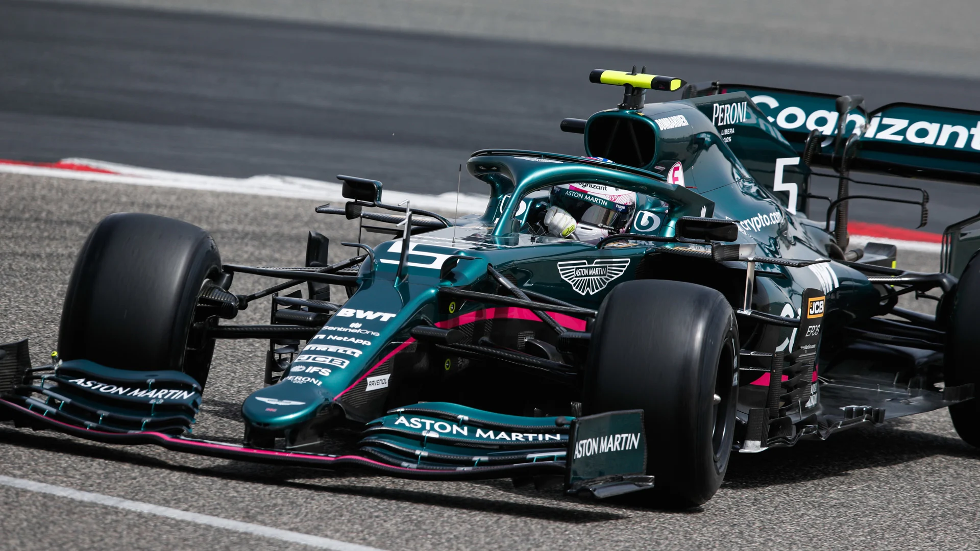 BAHRAIN INTERNATIONAL CIRCUIT, BAHRAIN - MARCH 12: Sebastian Vettel, Aston Martin AMR21 during the