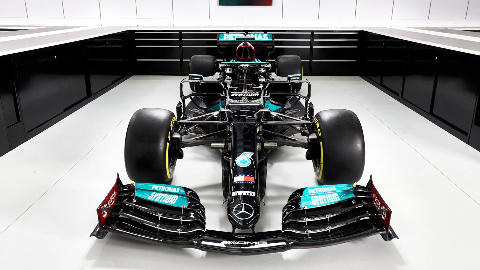Mercedes-AMG F1 W12 E Performance
