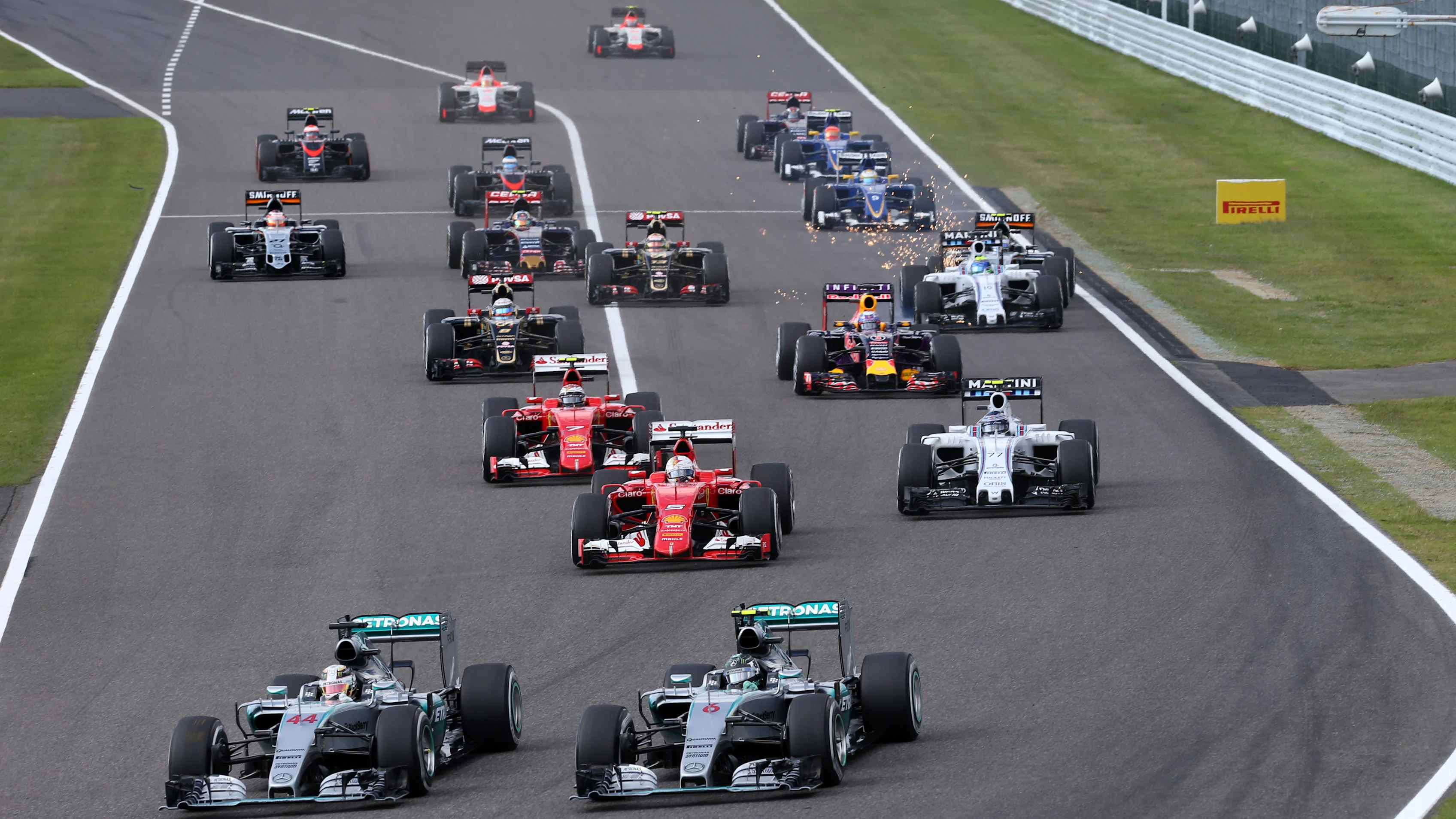 www.sutton-images.com Lewis Hamilton (GBR) Mercedes AMG F1 W06 and Nico Rosberg (GER) Mercedes