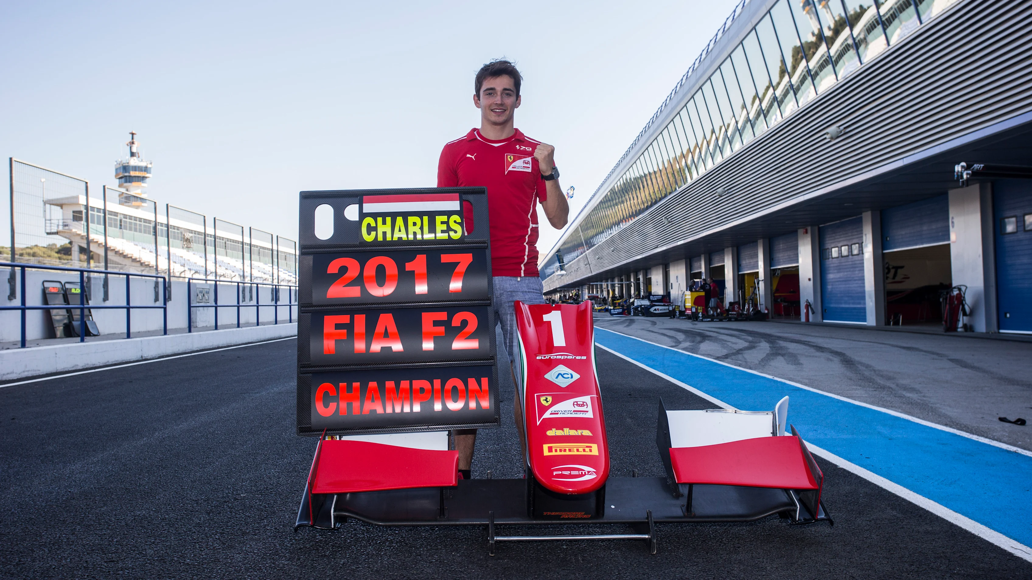 Charles Leclerc celebrates his F2 title success in Jerez. © FIA Formula 2.