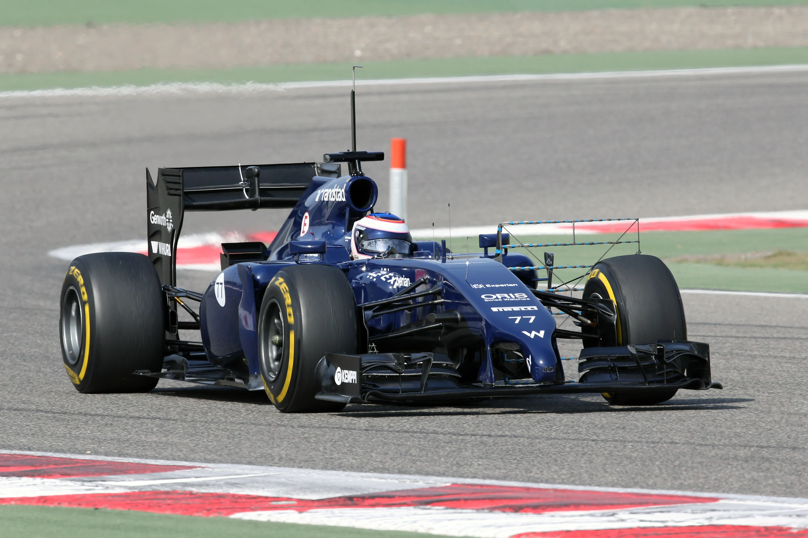 Valtteri Bottas (FIN) Williams FW36 with aero sensor. Formula One Testing, Day One, Bahrain International Circuit, Sakhir, Bahrain, Thursday, 27 February 2014 © Sutton Images. No reproduction without permission