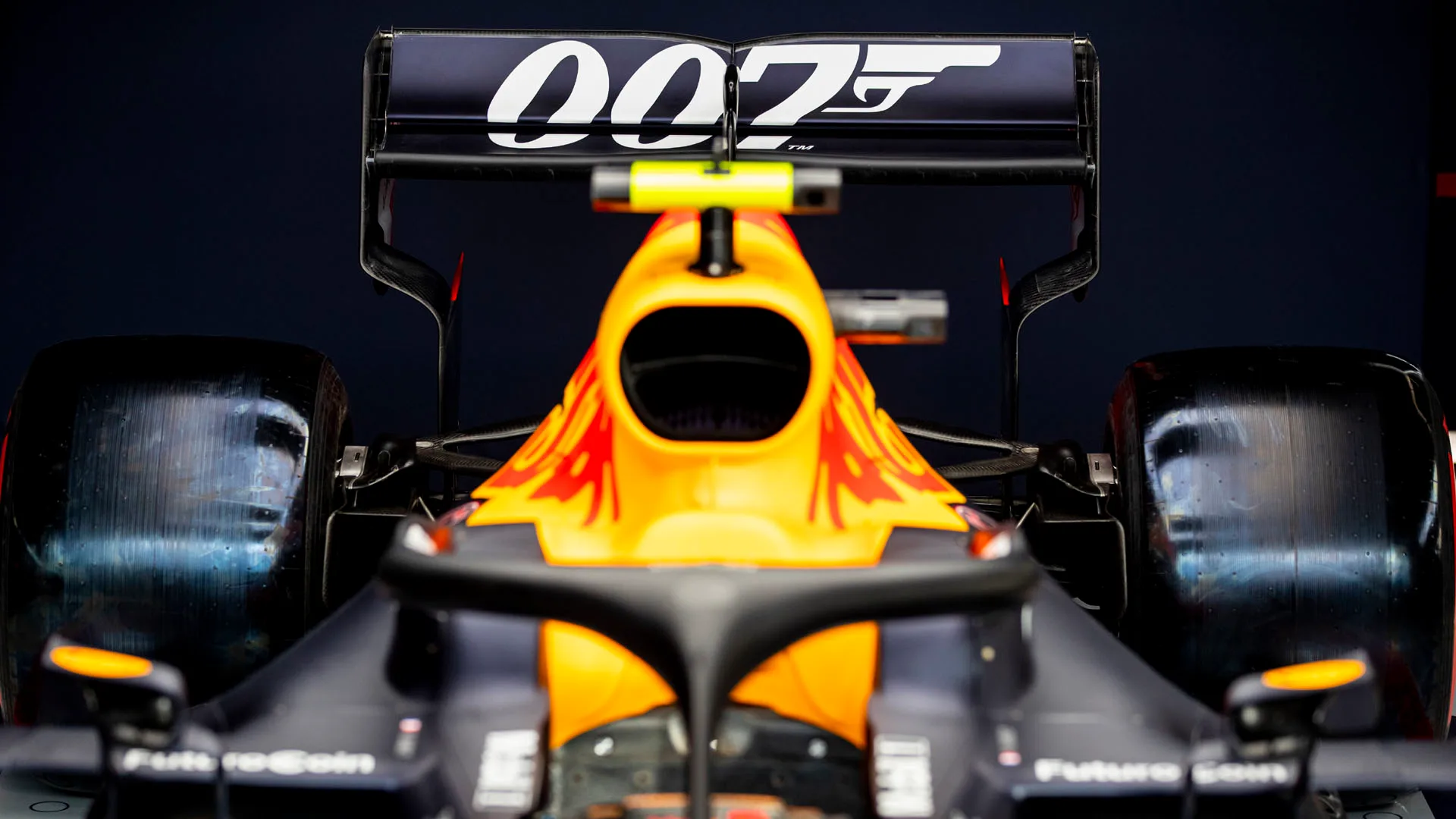 ASTON_MARTIN_RED_BULL_RACING_2.JPG