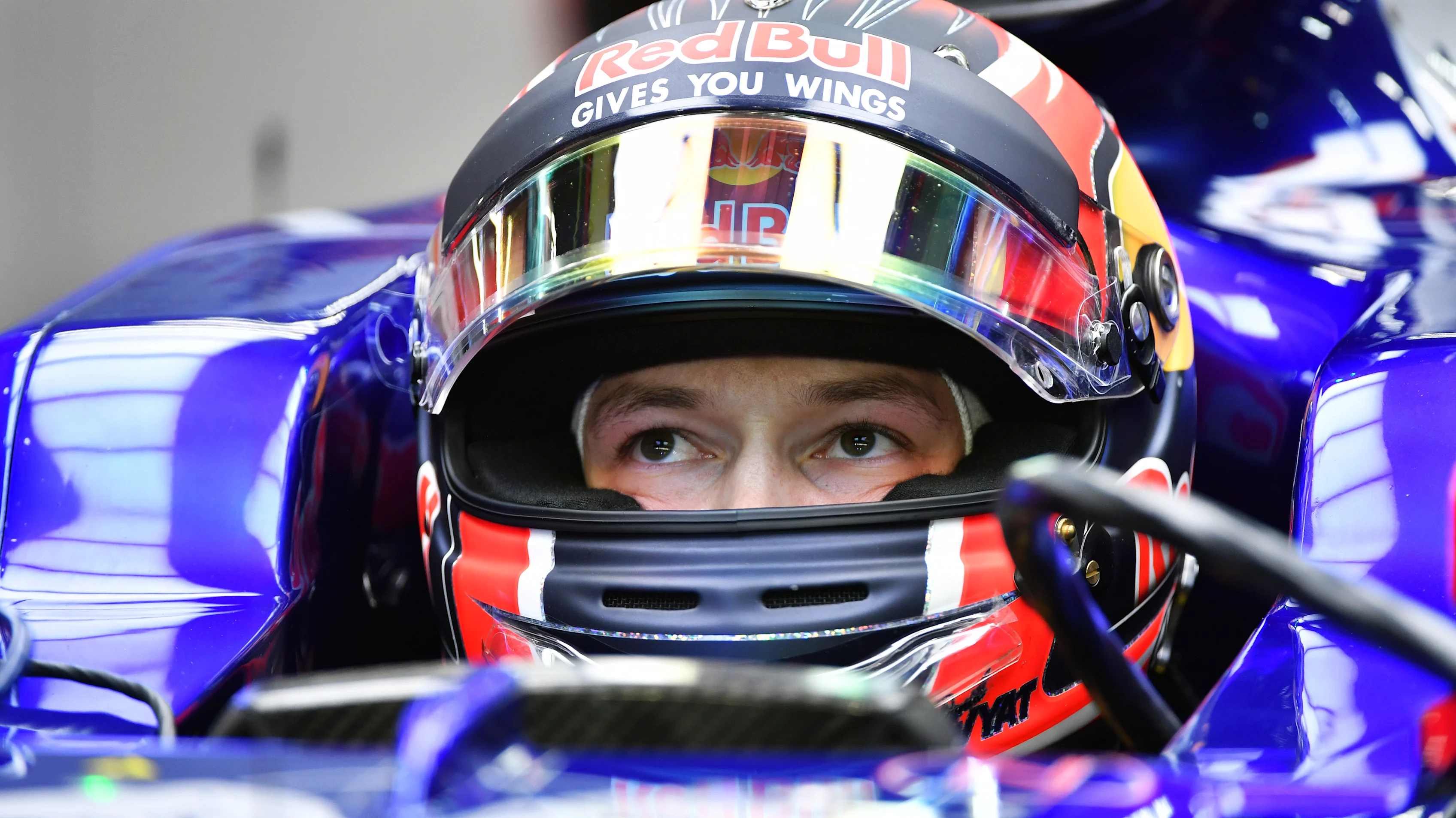 www.sutton-images.com
Daniil Kvyat (RUS) Scuderia Toro Rosso STR12 at Formula One World