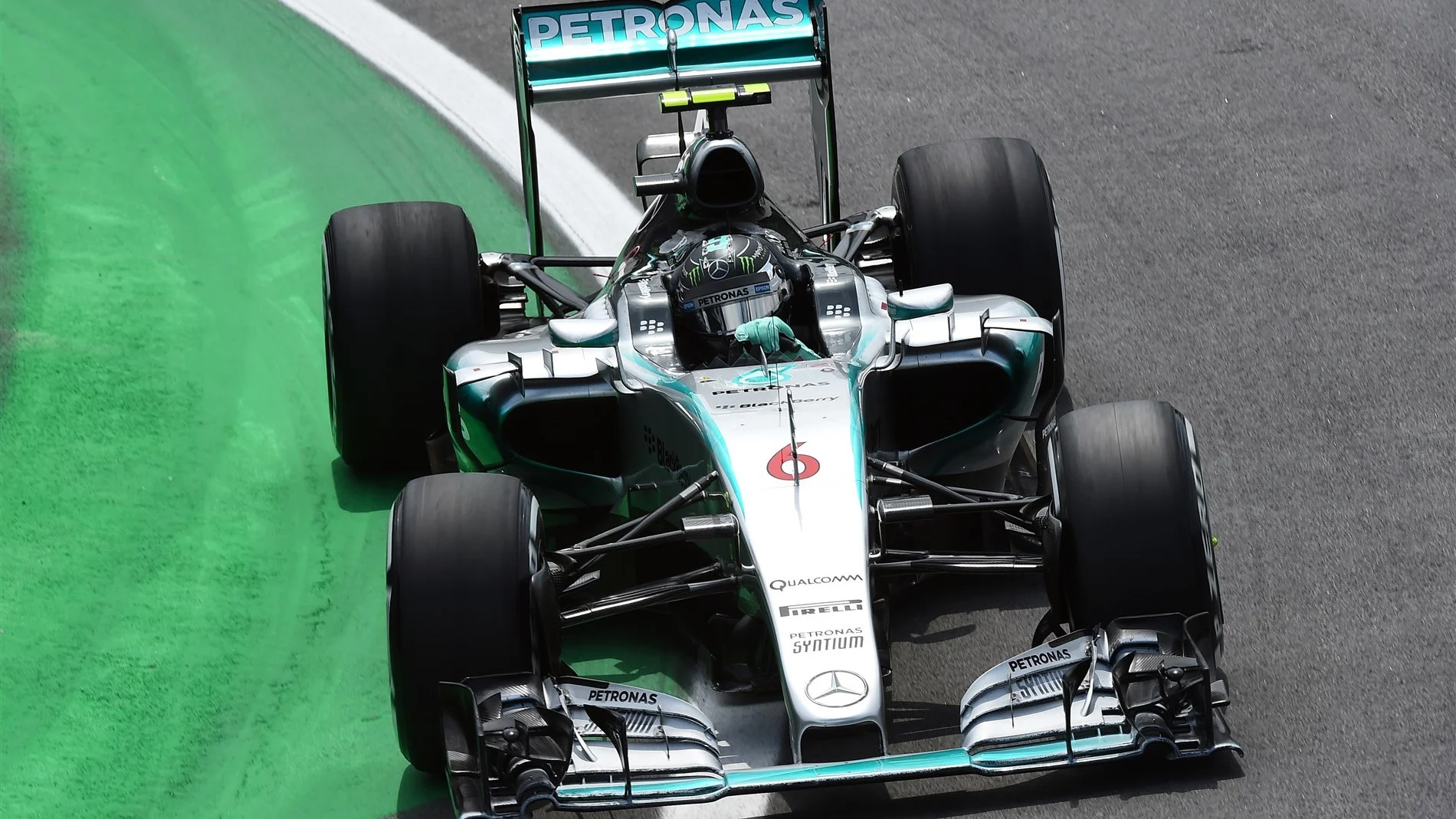 Nico Rosberg (GER) Mercedes AMG F1 W06 at Formula One World Championship, Rd18, Brazilian Grand Prix, Race, Interlagos, Sao Paulo, Brazil, Sunday 15 November 2015. © Sutton Motorsport Images