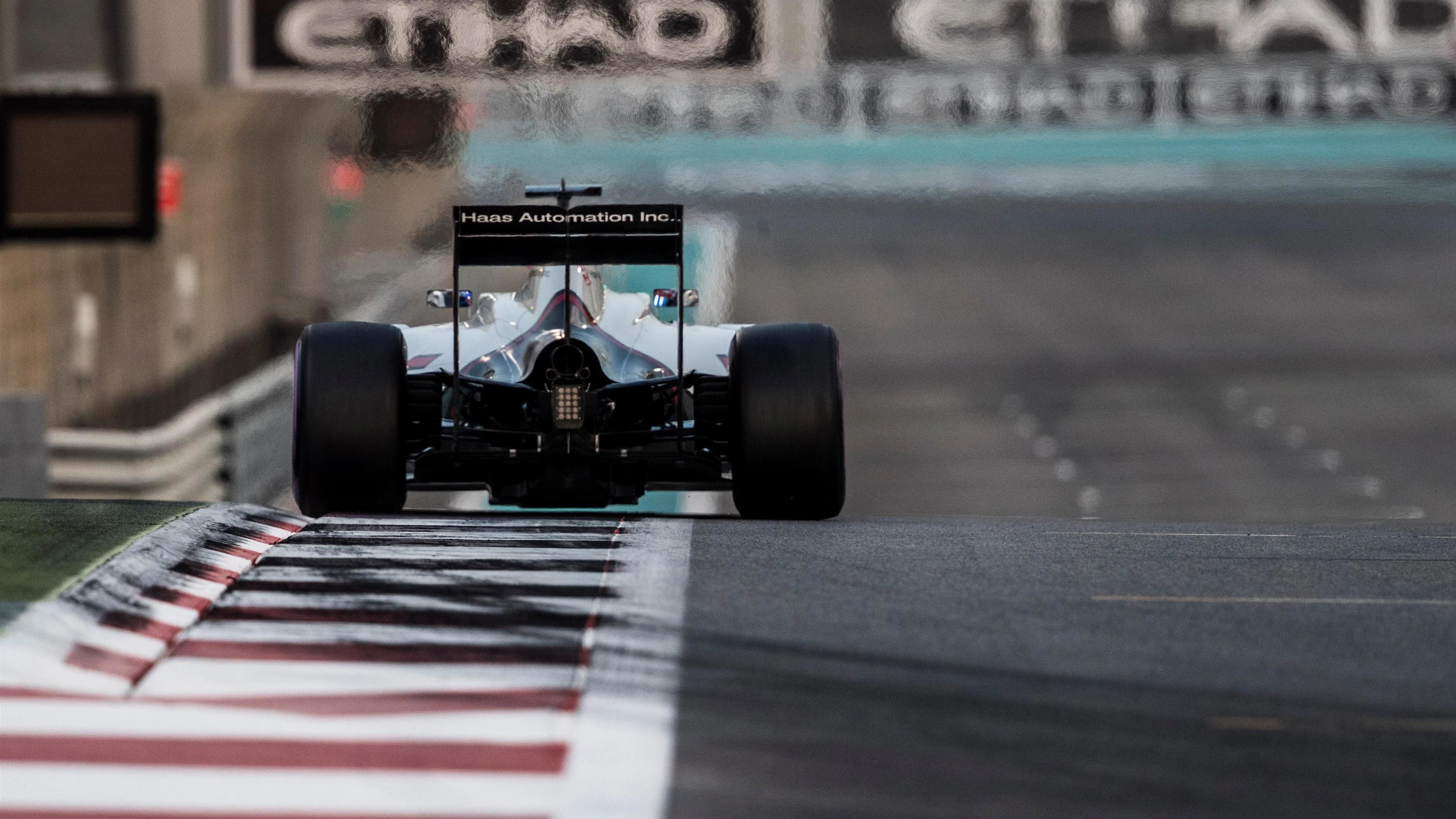 Romain Grosjean (FRA) Haas VF-16 at Formula One World Championship, Rd21, Abu Dhabi Grand Prix, Qualifying, Yas Marina Circuit, Abu Dhabi, UAE, Saturday 26 November 2016. © Sutton Images