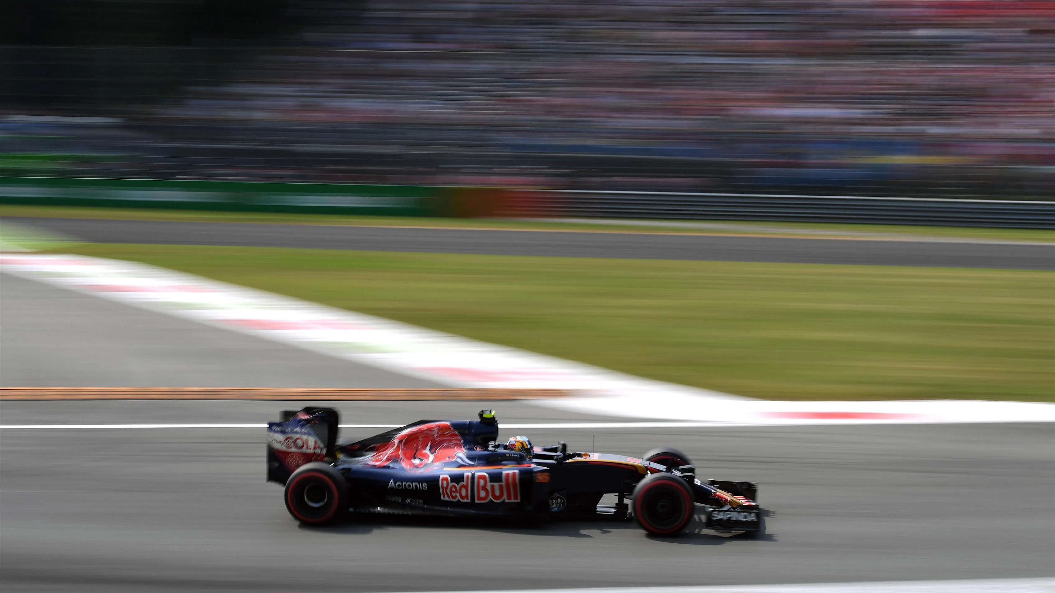 Carlos Sainz (ESP) Scuderia Toro Rosso STR11 at Formula One World Championship, Rd14, Italian Grand Prix, Qualifying, Monza, Italy, Saturday 3 September 2016. © Sutton Images