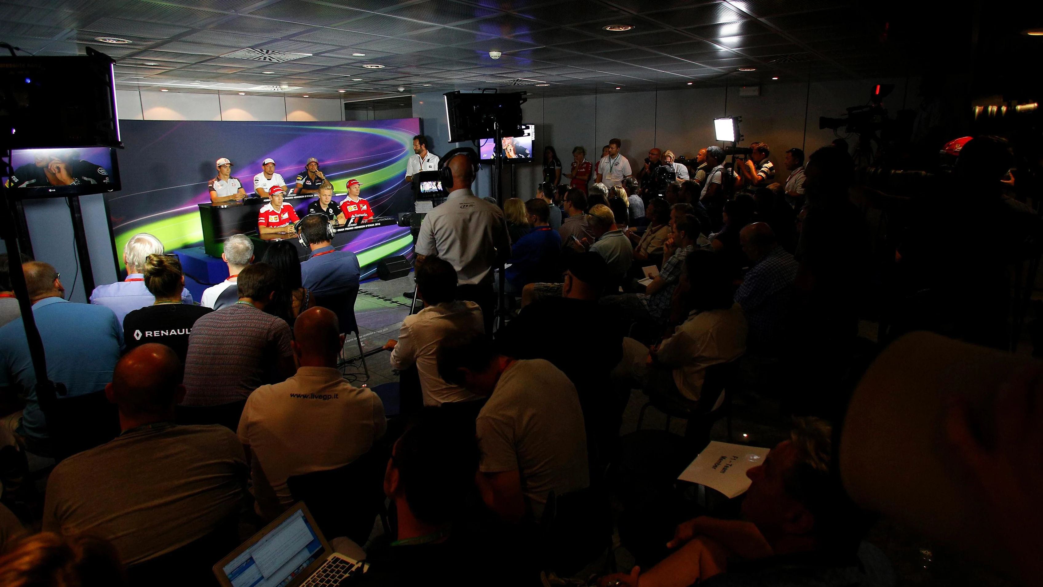 (L to R): Esteban Gutierrez (MEX) Haas F1, Jenson Button (GBR) McLaren, Carlos Sainz jr (ESP) Scuderia Toro Rosso, Sebastian Vettel (GER) Ferrari, Kevin Magnussen (DEN) Renault Sport F1 Team amd Kimi Raikkonen (FIN) Ferrari in the Press Conference at Formula One World Championship, Rd14, Italian Grand Prix, Preparations, Monza, Italy, Thursday 1 September 2016. © Sutton Images