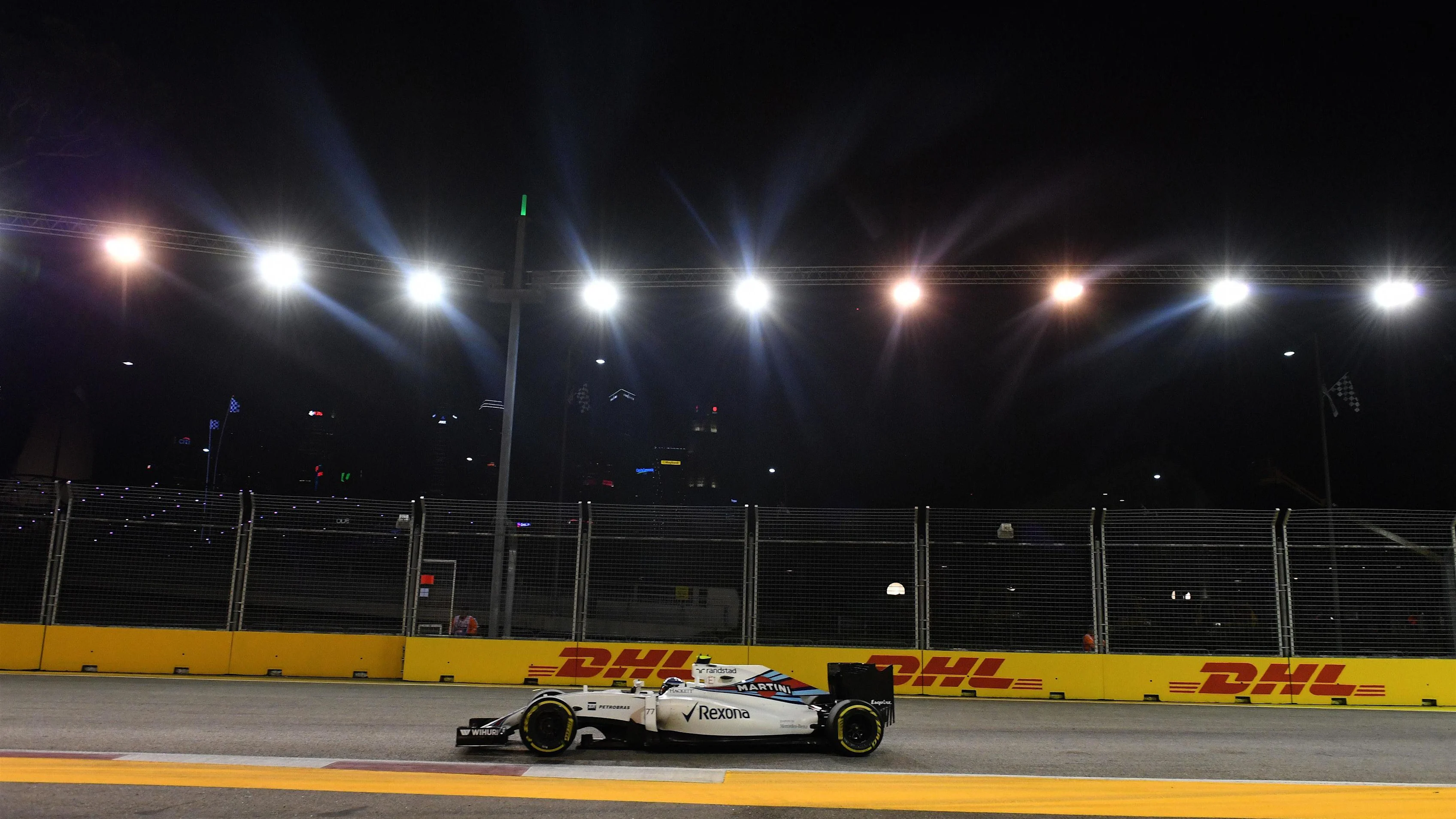 Valtteri Bottas (FIN) Williams FW38 at Formula One World Championship, Rd15, Singapore Grand Prix, Practice, Marina Bay Street Circuit, Singapore, Friday 16 September 2016. © Sutton Images