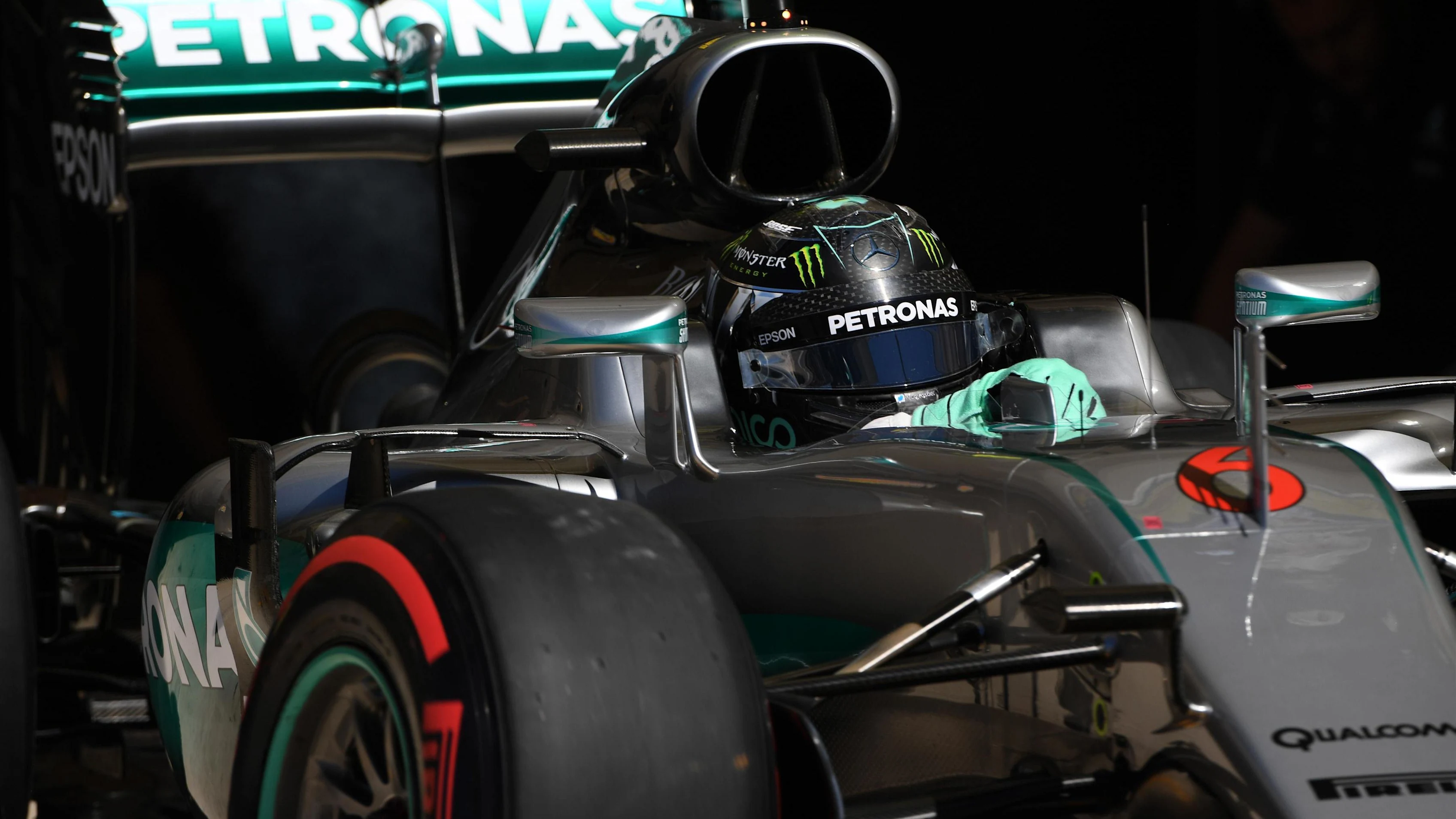 Nico Rosberg (GER) Mercedes-Benz F1 W07 Hybrid at Formula One World Championship, Rd18, United