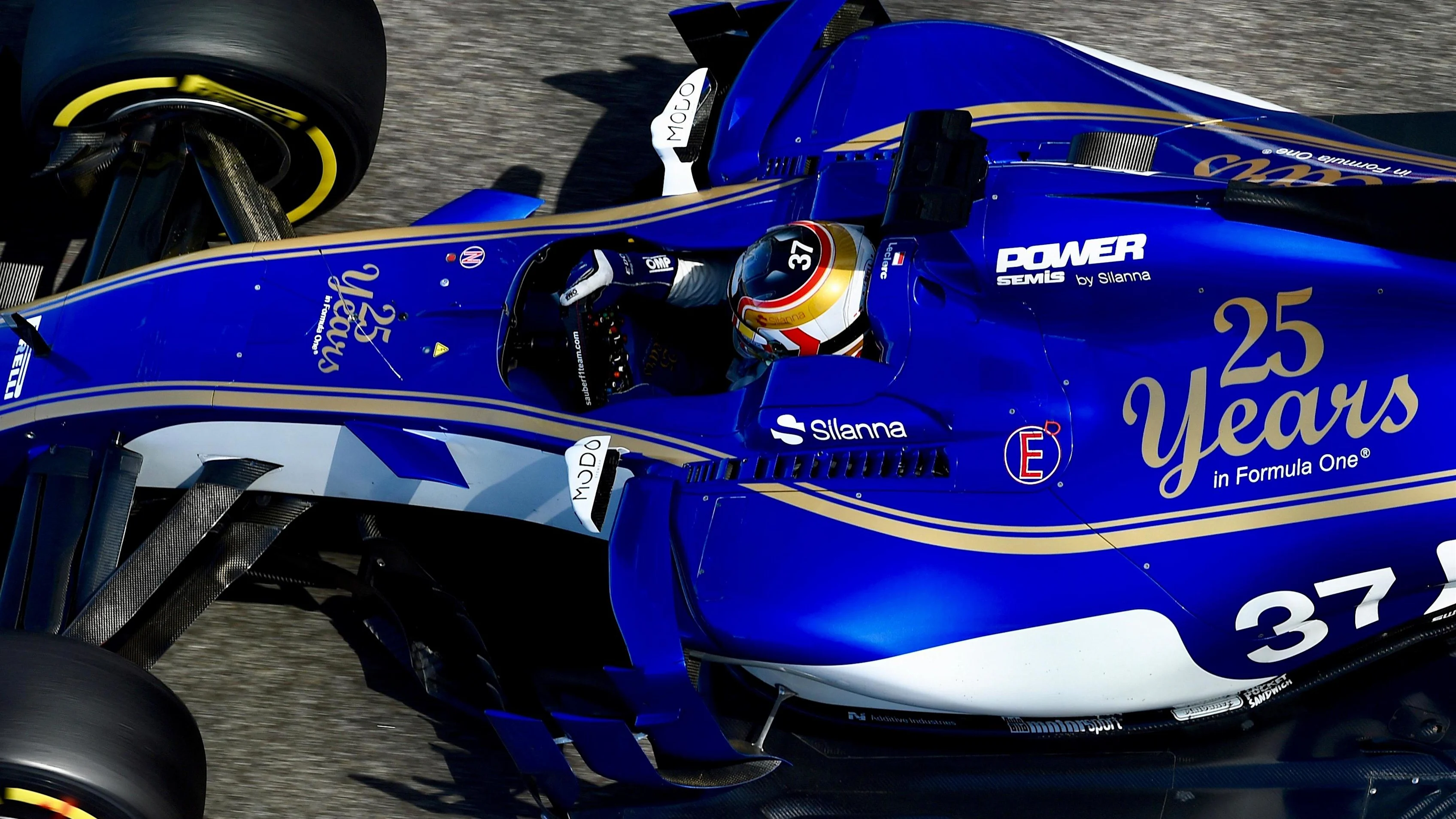Charles Leclerc (MON) Sauber C36 at Formula One Testing, Day Two, Yas Marina Circuit, Abu Dhabi,
