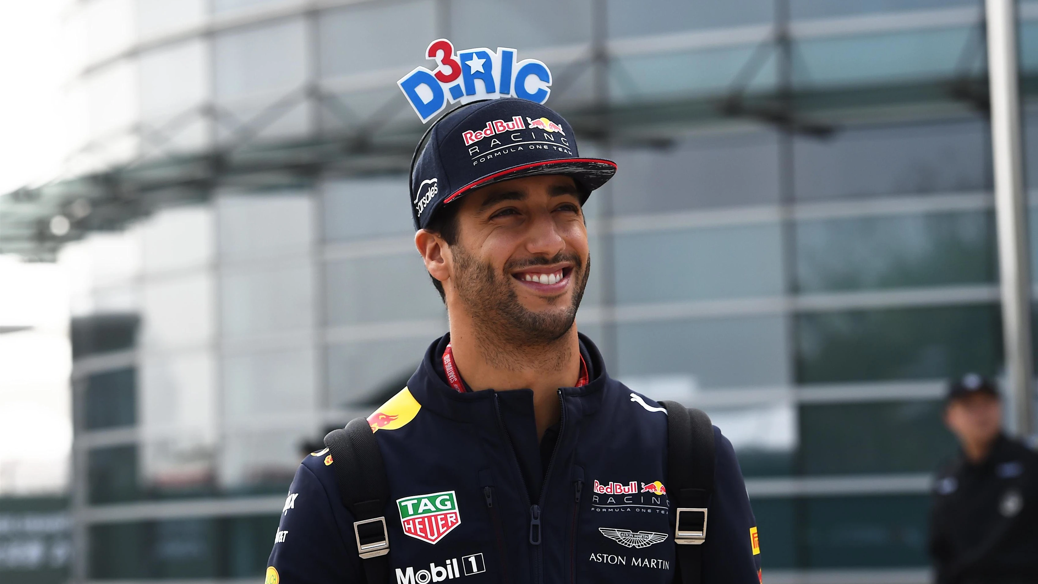 Daniel Ricciardo (AUS) Red Bull Racing at Formula One World Championship, Rd2, Chinese Grand Prix, Qualifying, Shanghai, China, Saturday 8 April 2017. © Sutton Motorsport Images