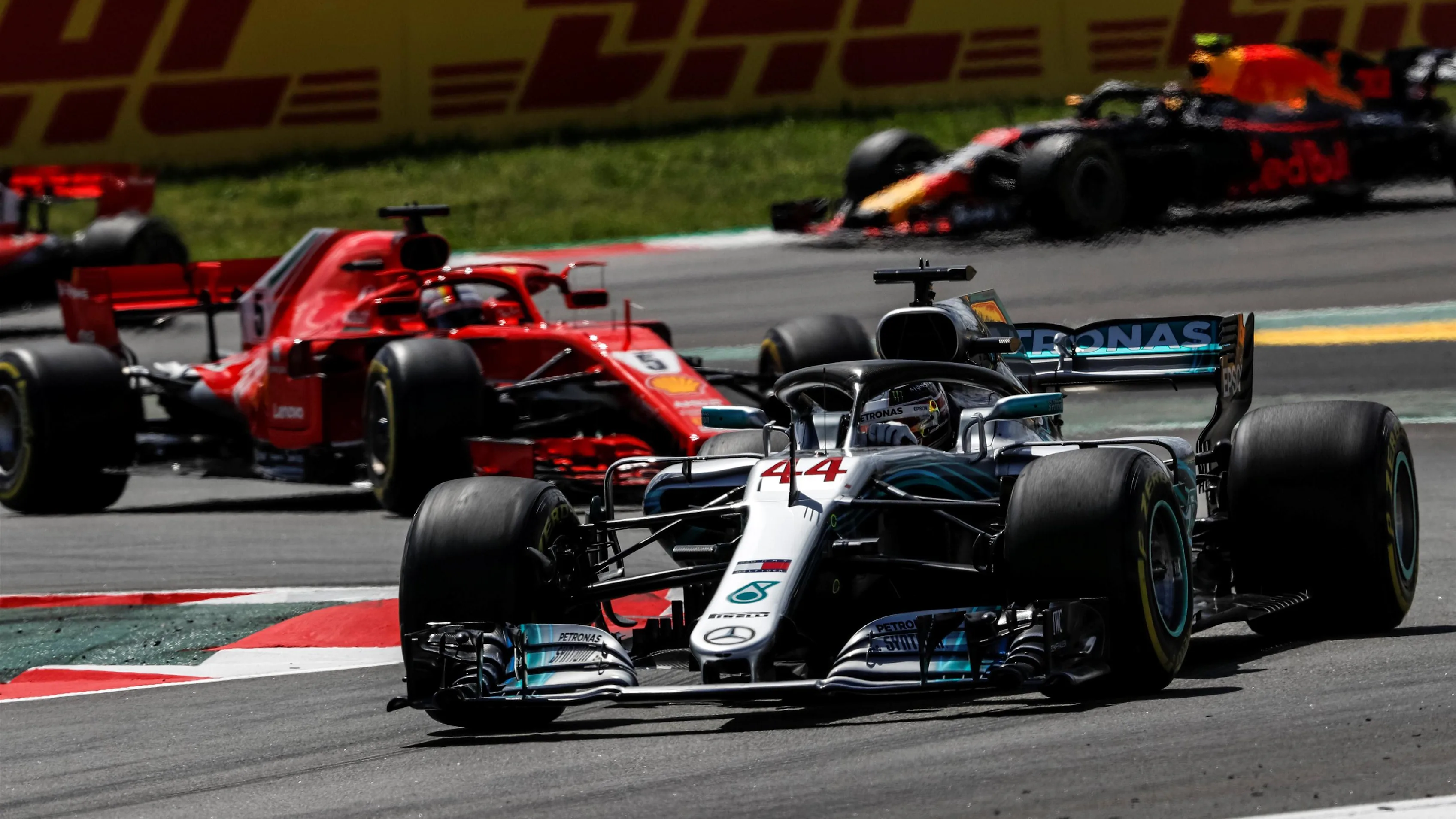 Lewis Hamilton (GBR) Mercedes-AMG F1 W09 EQ Power+ at Formula One World Championship, Rd5, Spanish