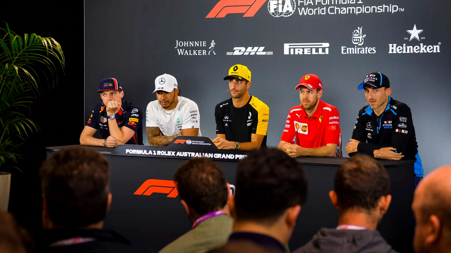 MELBOURNE GRAND PRIX CIRCUIT, AUSTRALIA - MARCH 14: Max Verstappen, Red Bull Racing, Lewis