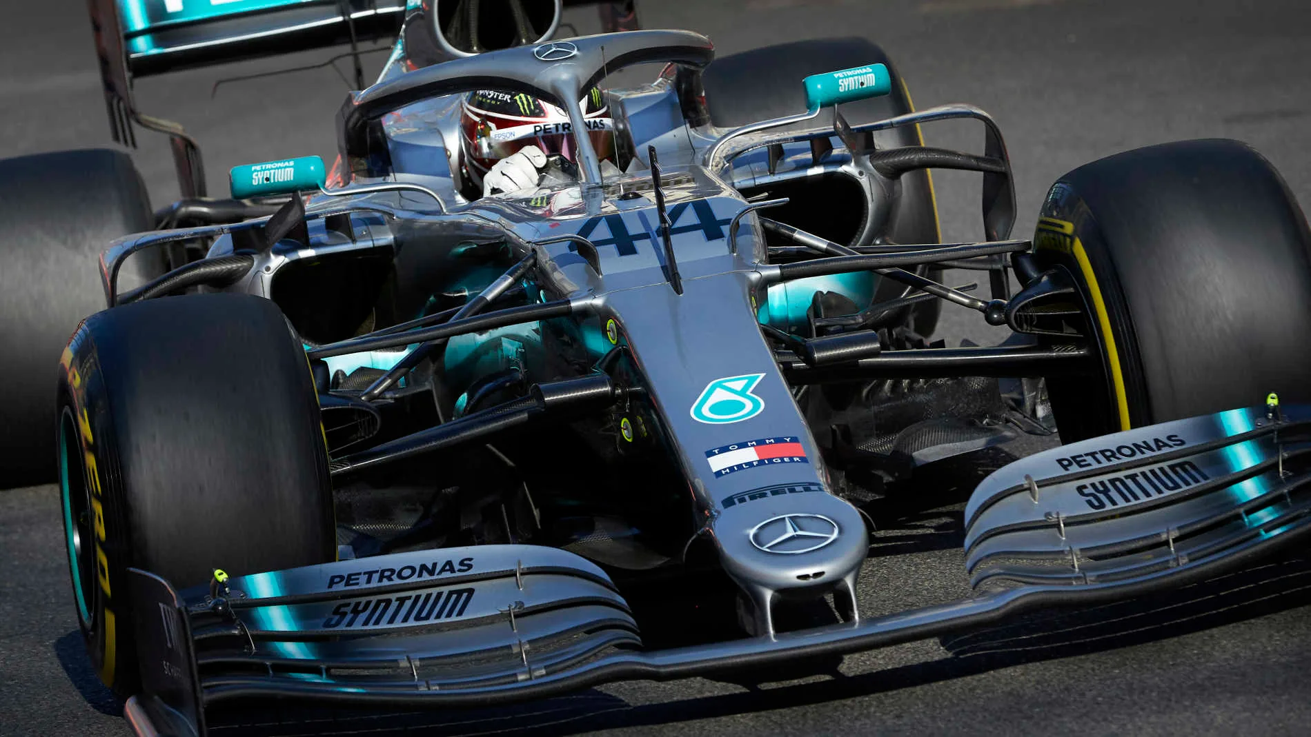 BAKU CITY CIRCUIT, AZERBAIJAN - APRIL 28: Lewis Hamilton, Mercedes AMG F1 W10 during the Azerbaijan