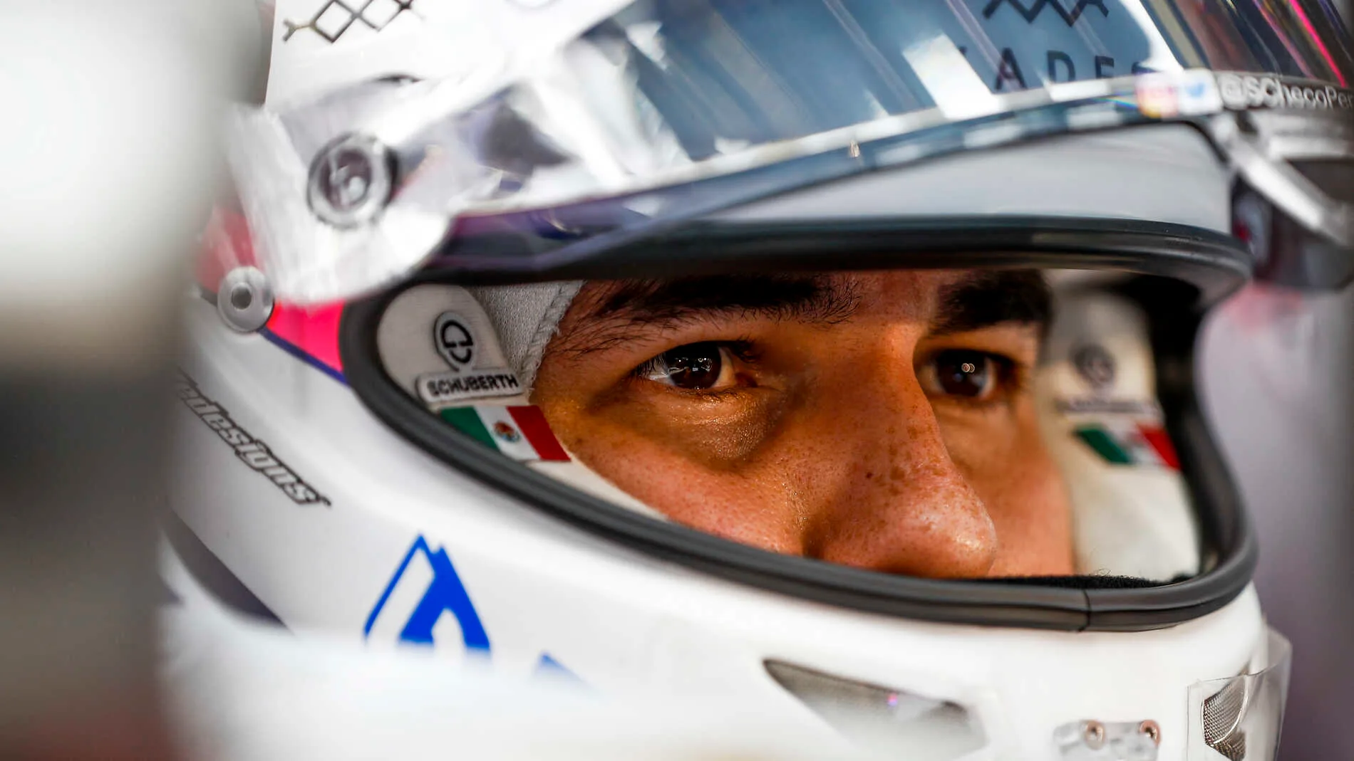 BAHRAIN INTERNATIONAL CIRCUIT, BAHRAIN - MARCH 30: Sergio Perez, Racing Point during the Bahrain GP at Bahrain International Circuit on March 30, 2019 in Bahrain International Circuit, Bahrain. (Photo by Glenn Dunbar / LAT Images)