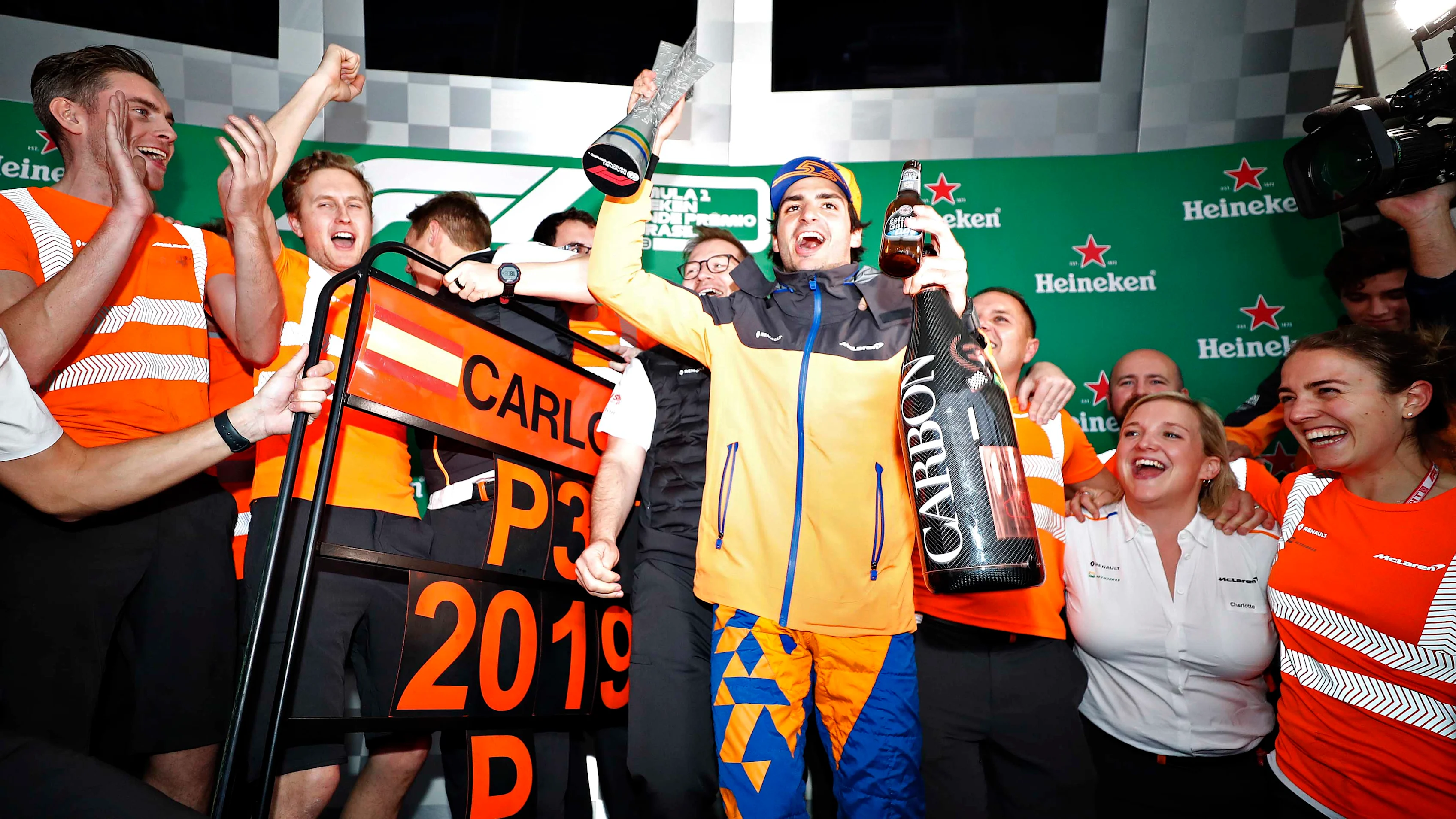 SAO PAULO, BRAZIL - NOVEMBER 17: Carlos Sainz of Spain and McLaren F1 celebrates after later being