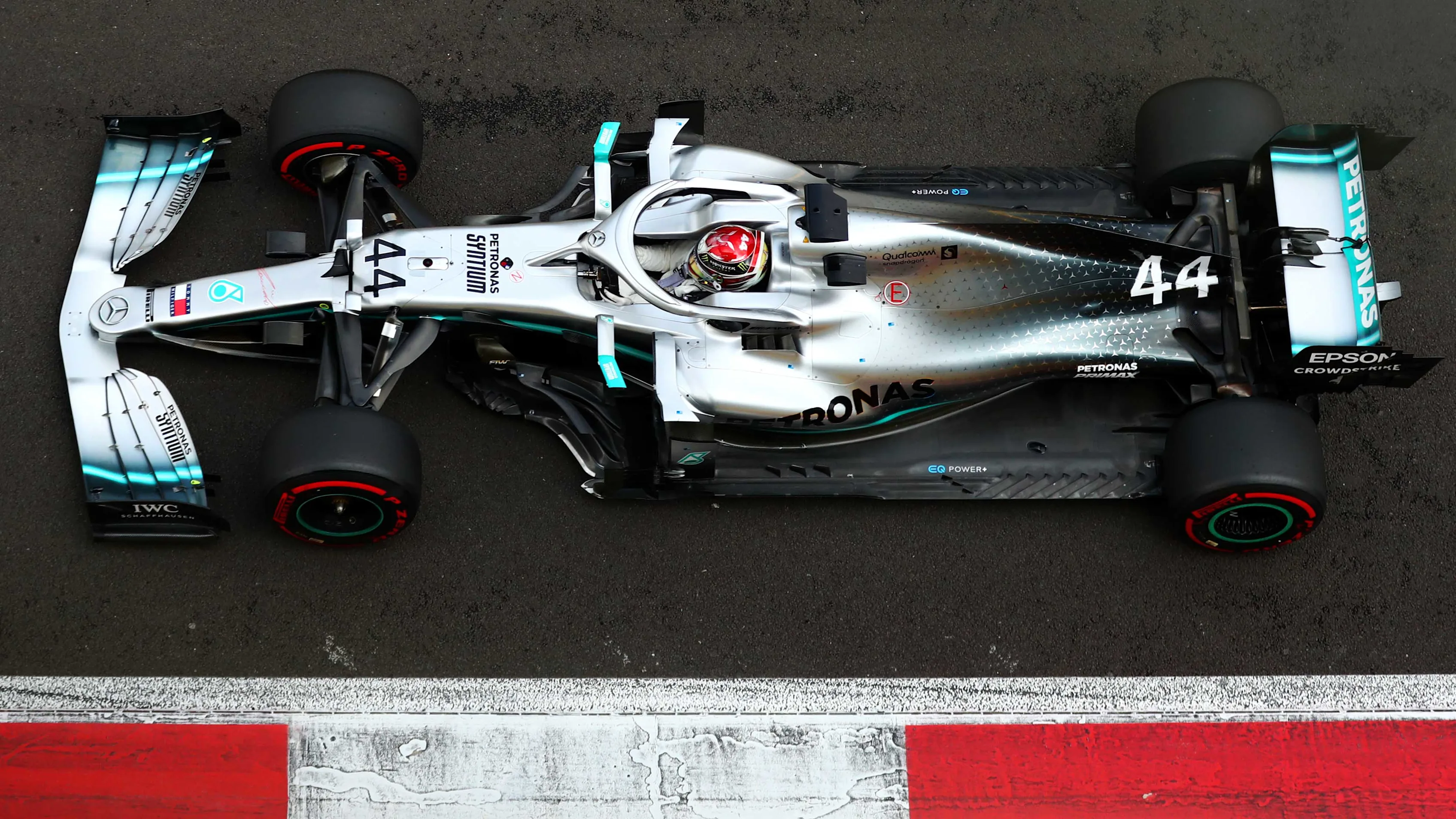 MEXICO CITY, MEXICO - OCTOBER 26: Lewis Hamilton of Great Britain driving the (44) Mercedes AMG