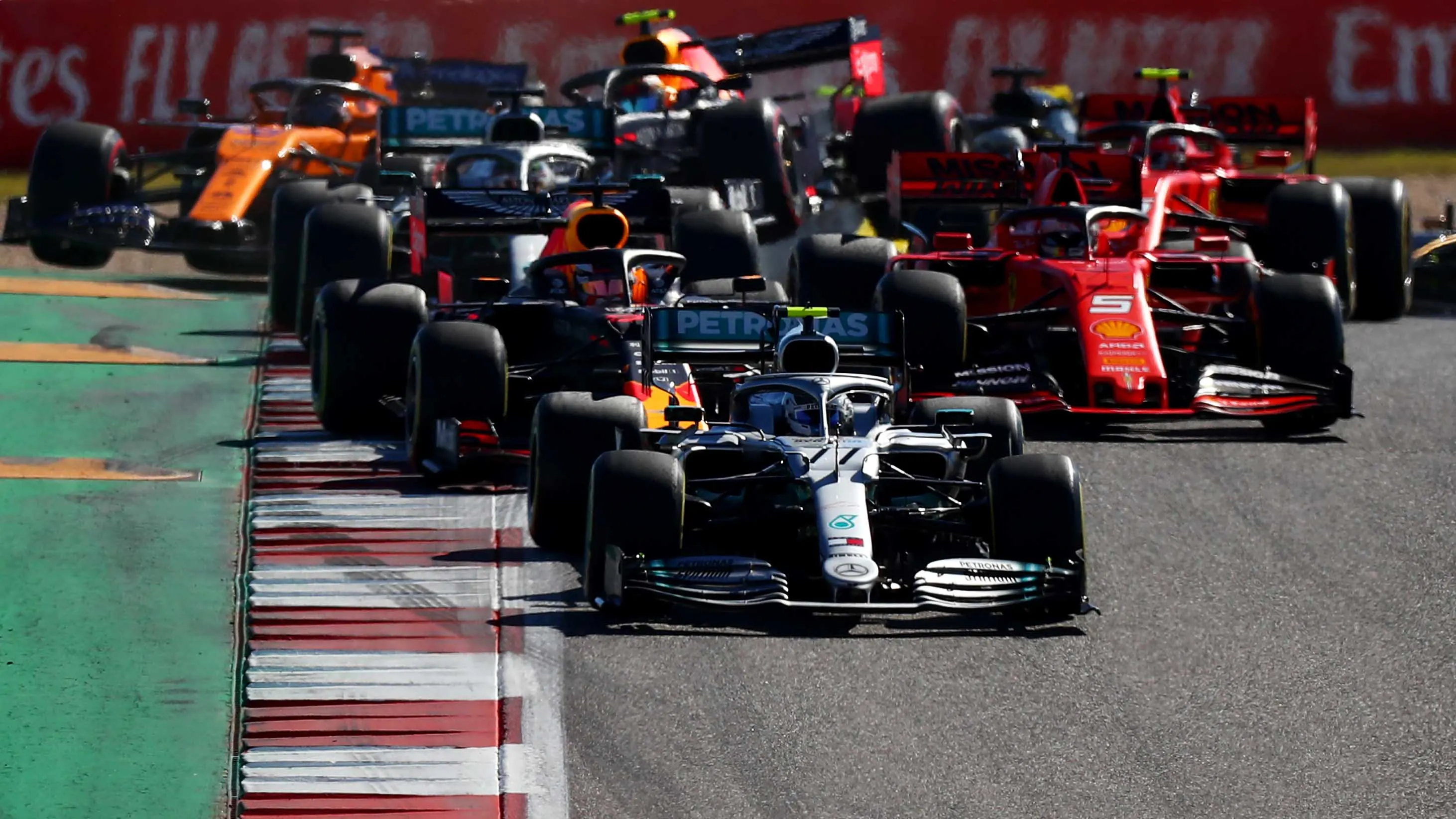 AUSTIN, TEXAS - NOVEMBER 03: Valtteri Bottas driving the (77) Mercedes AMG Petronas F1 Team