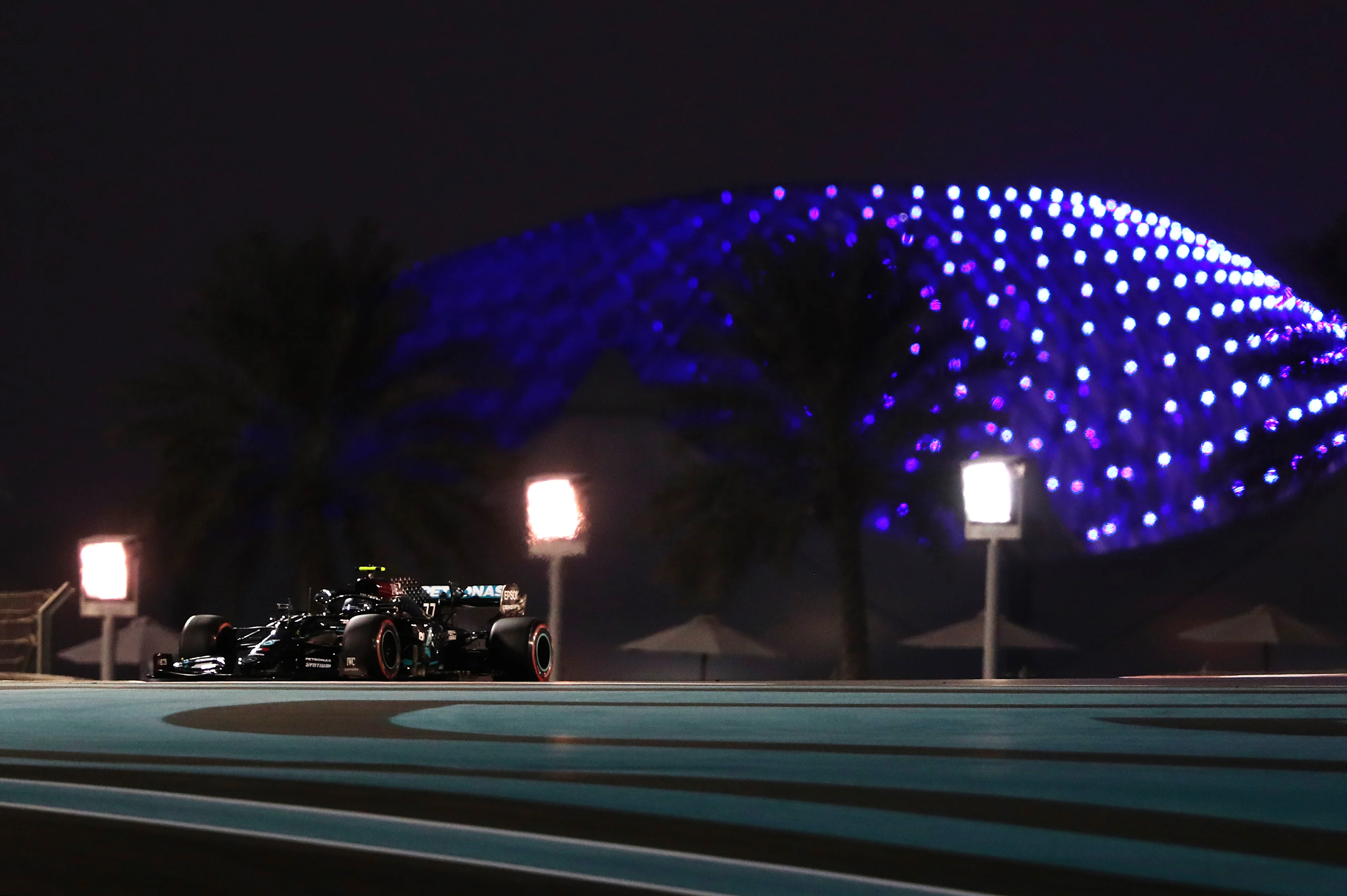 ABU DHABI, UNITED ARAB EMIRATES - DECEMBER 11: Valtteri Bottas of Finland driving the (77) Mercedes AMG Petronas F1 Team Mercedes W11 on track during practice ahead of the F1 Grand Prix of Abu Dhabi at Yas Marina Circuit on December 11, 2020 in Abu Dhabi, United Arab Emirates. (Photo by Kamran Jebreili - Pool/Getty Images)
