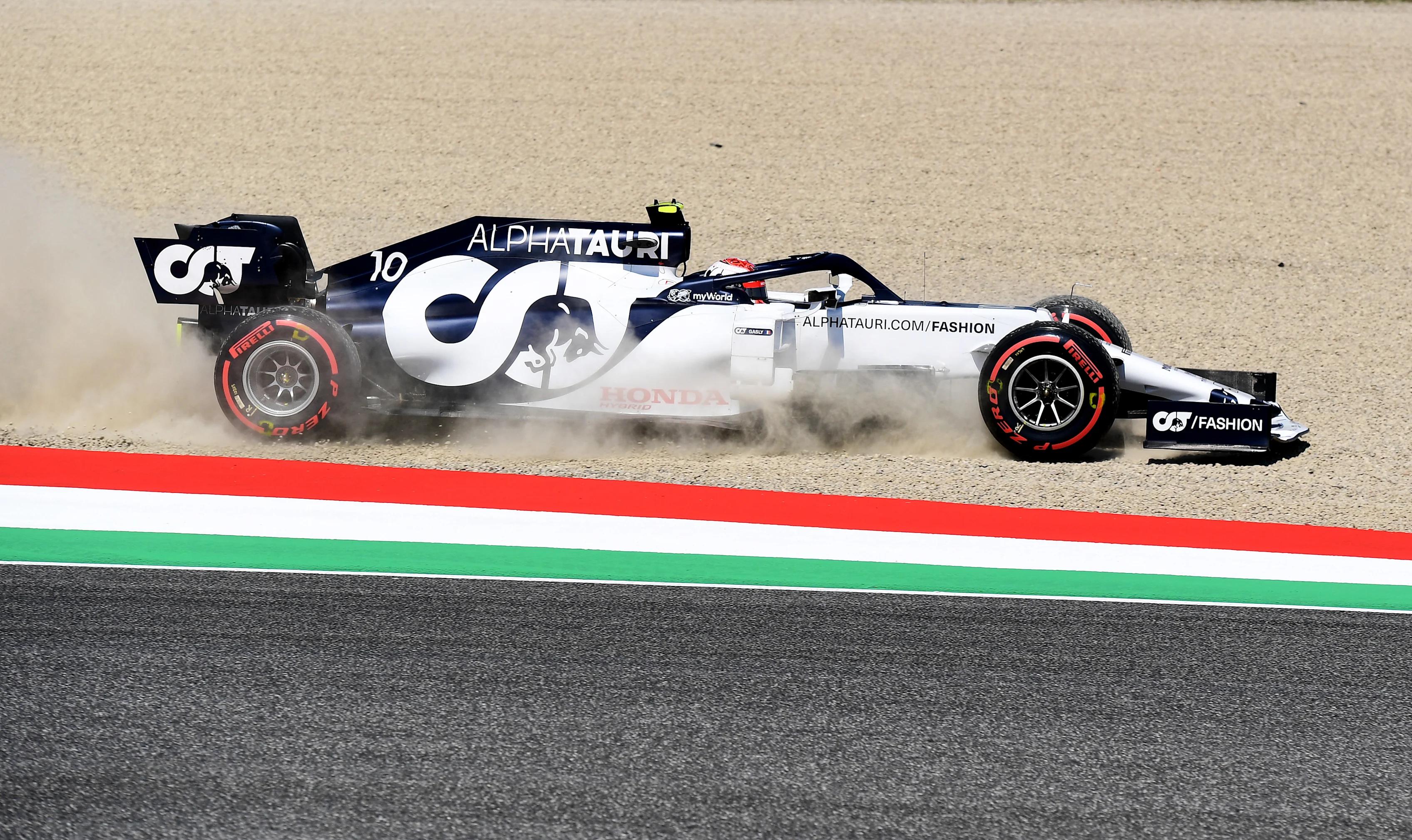 SCARPERIA, ITALY - SEPTEMBER 12: Pierre Gasly of France driving the (10) Scuderia AlphaTauri AT01 Honda on track during final practice ahead of the F1 Grand Prix of Tuscany at Mugello Circuit on September 12, 2020 in Scarperia, Italy. (Photo by Miguel Medina - Pool/Getty Images)