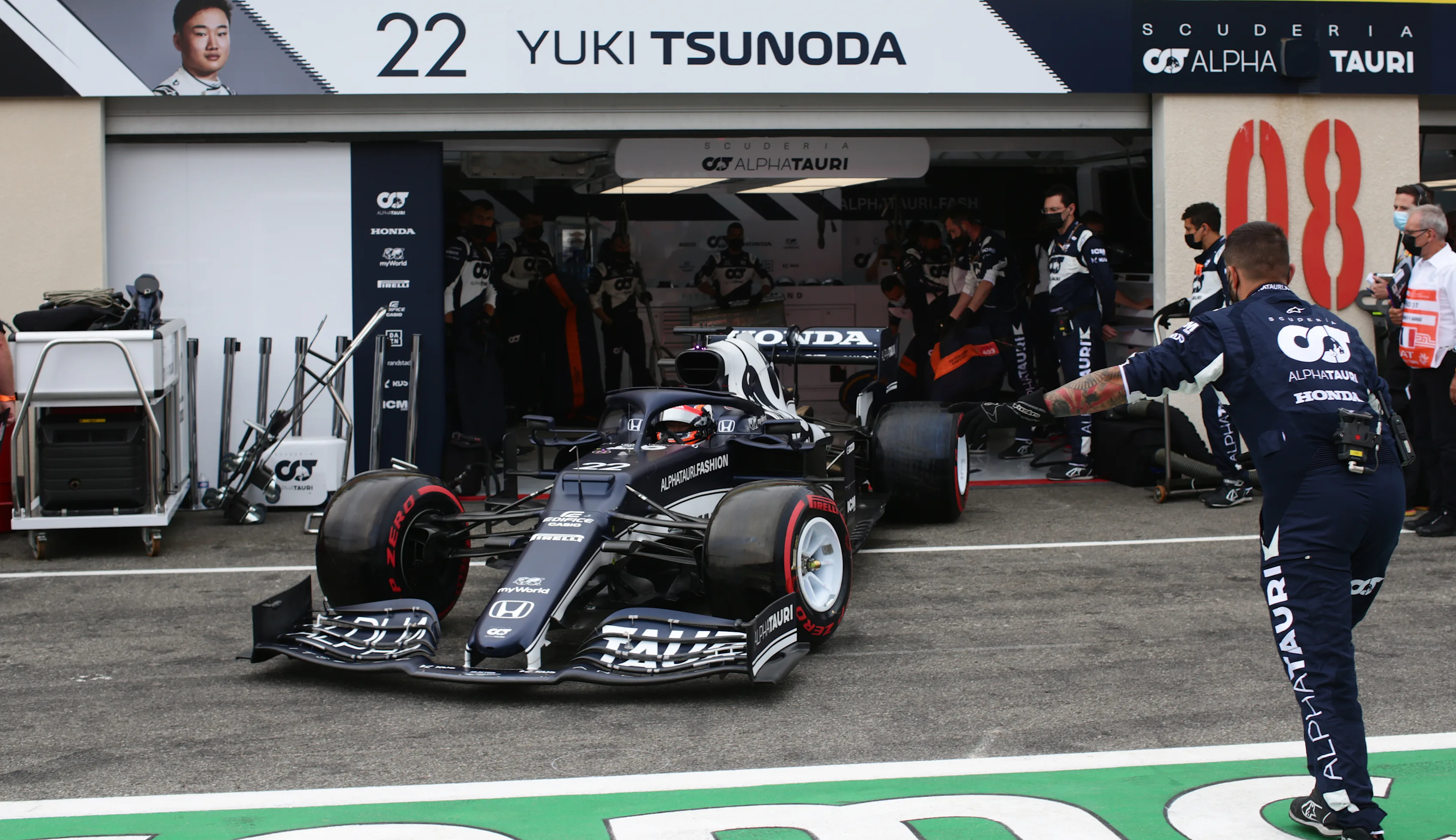 LE CASTELLET, FRANCE - JUNE 20: Yuki Tsunoda of Japan driving the (22) Scuderia AlphaTauri AT02