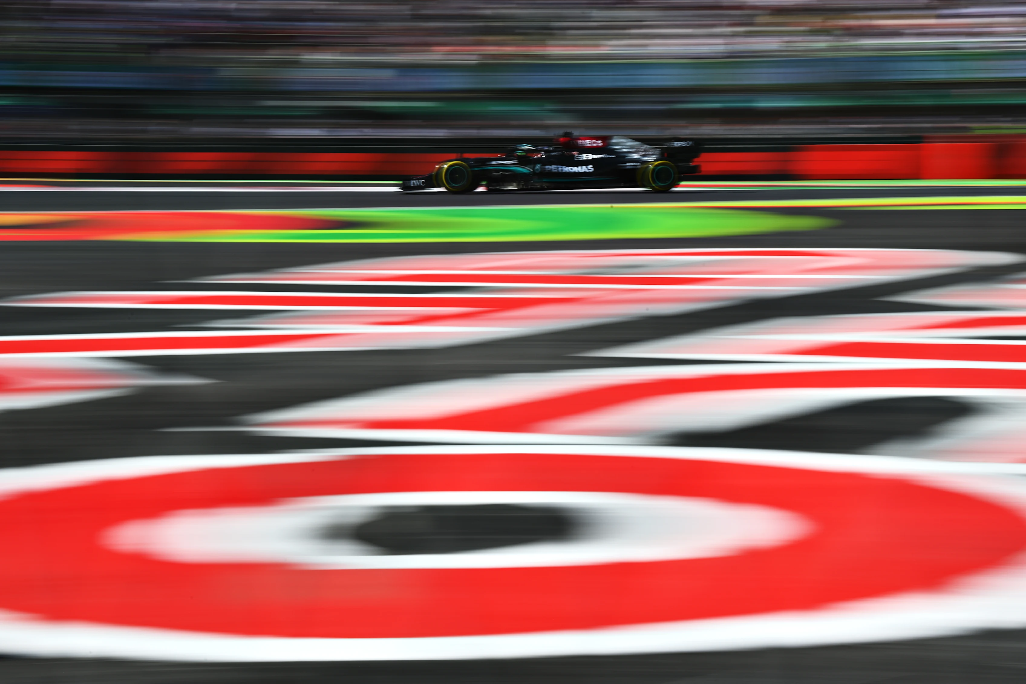 MEXICO CITY, MEXICO - NOVEMBER 06: Lewis Hamilton of Great Britain driving the (44) Mercedes AMG