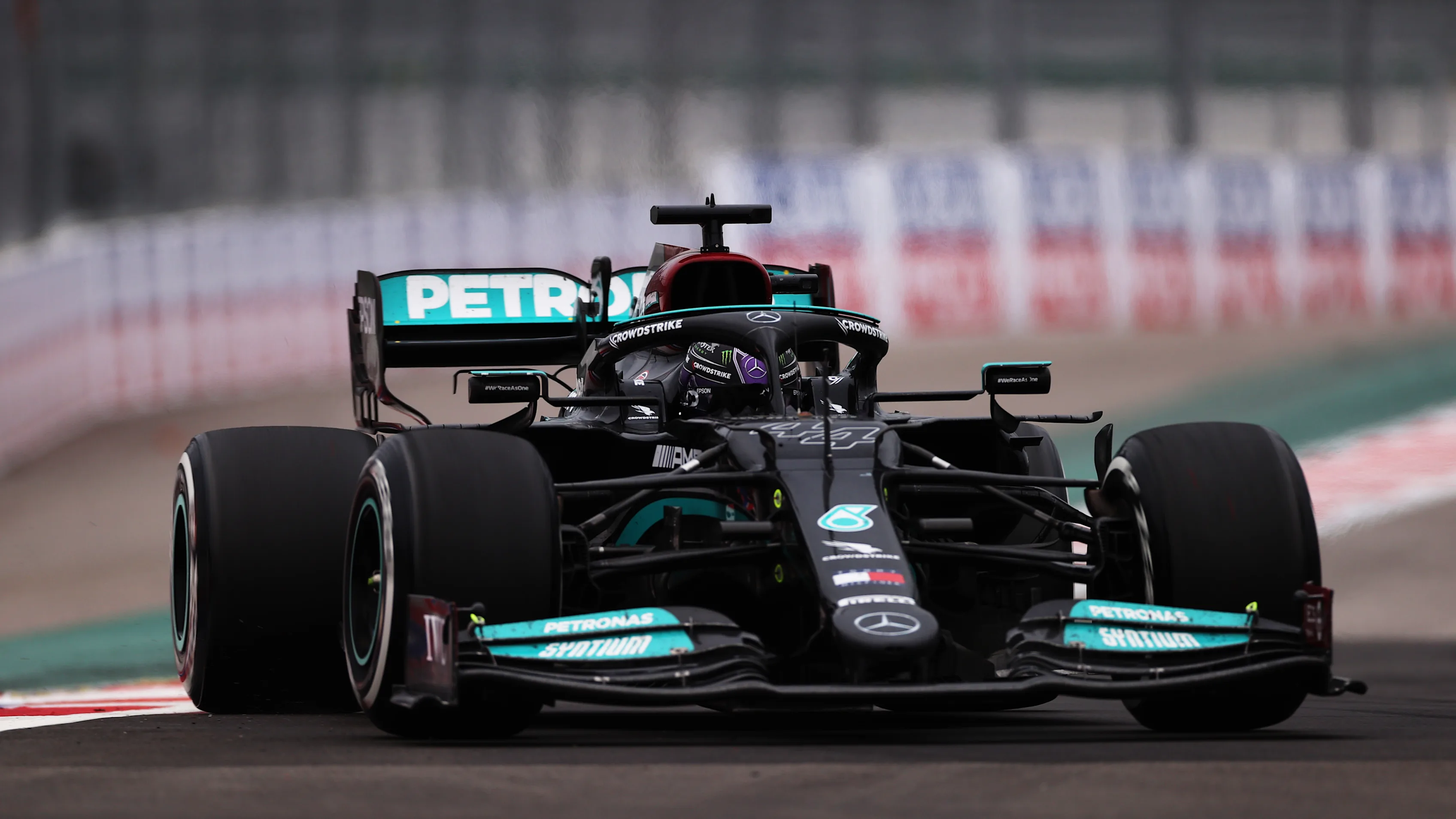 SOCHI, RUSSIA - SEPTEMBER 26: Lewis Hamilton of Great Britain driving the (44) Mercedes AMG