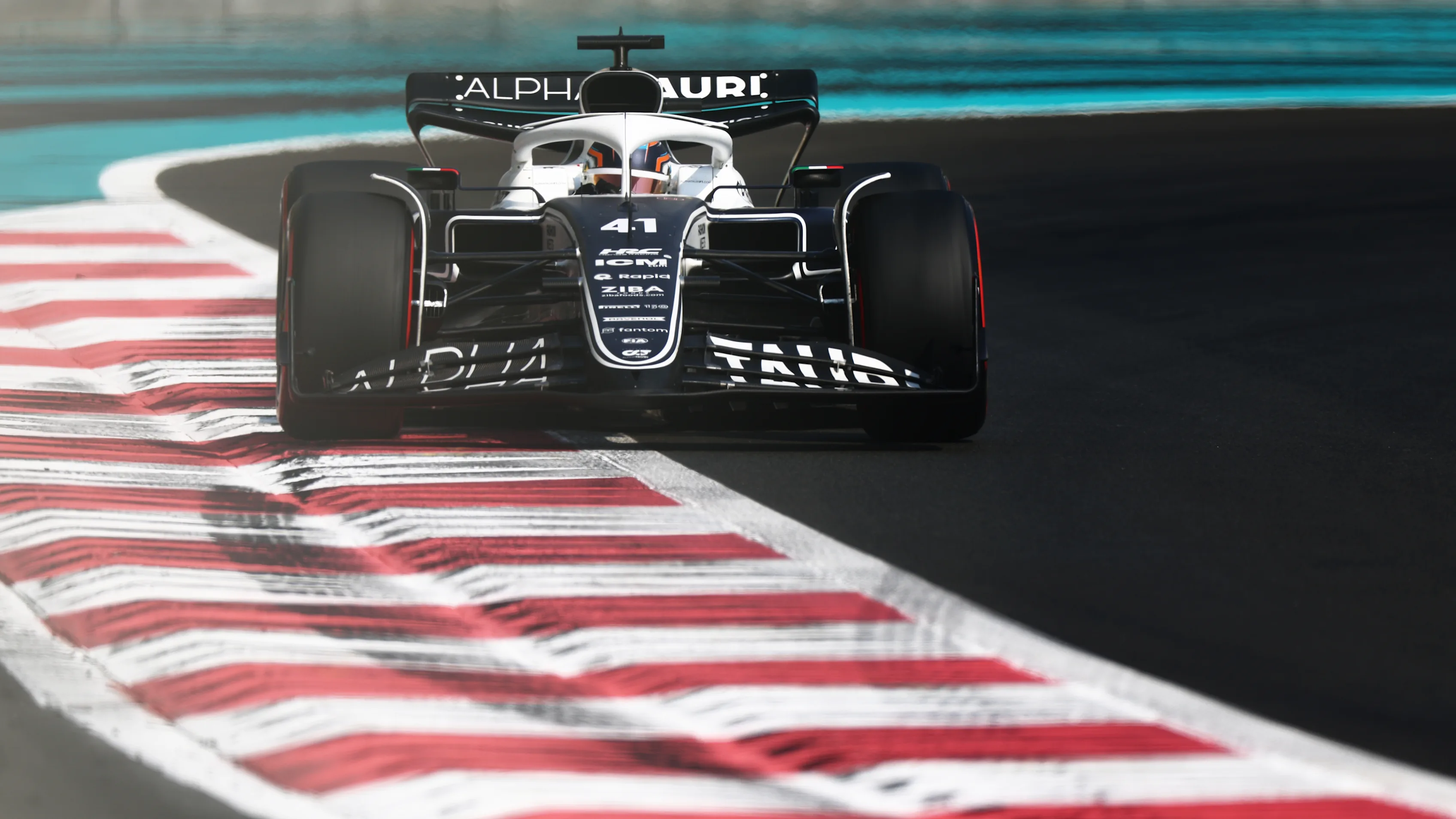 ABU DHABI, UNITED ARAB EMIRATES - NOVEMBER 22: Nyck de Vries of Netherlands and Scuderia AlphaTauri
