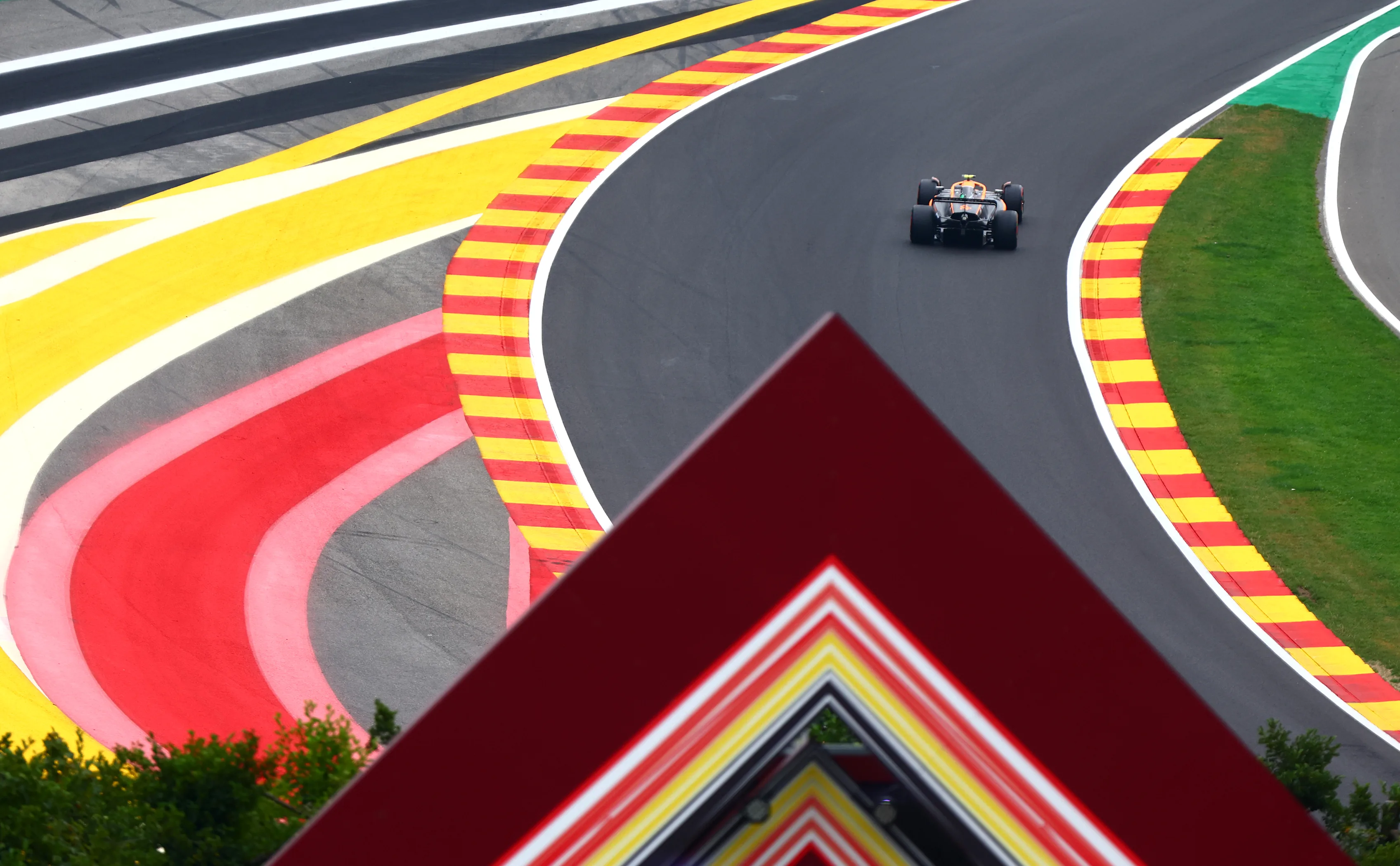 SPA, BELGIUM - AUGUST 26: Lando Norris of Great Britain driving the (4) McLaren MCL36 Mercedes on