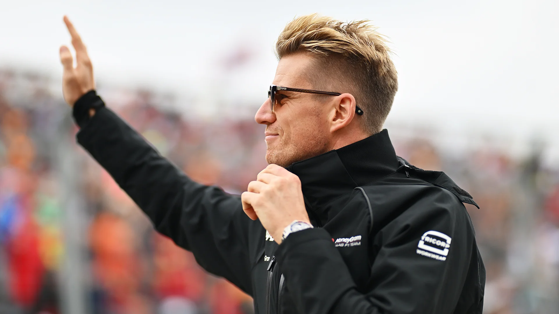 hulkenberg-wave-fans-2023.png