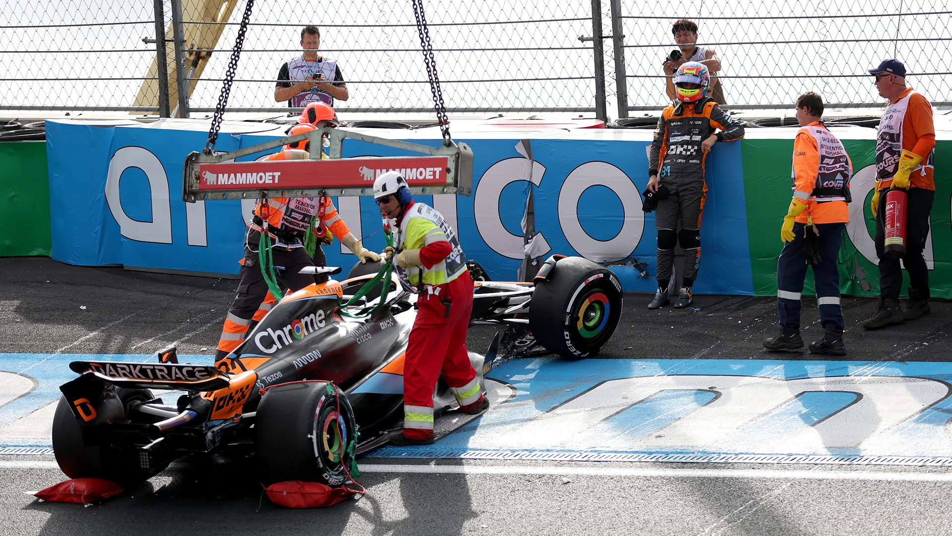 piastri-crash-fp2-zandvoort-2023.png