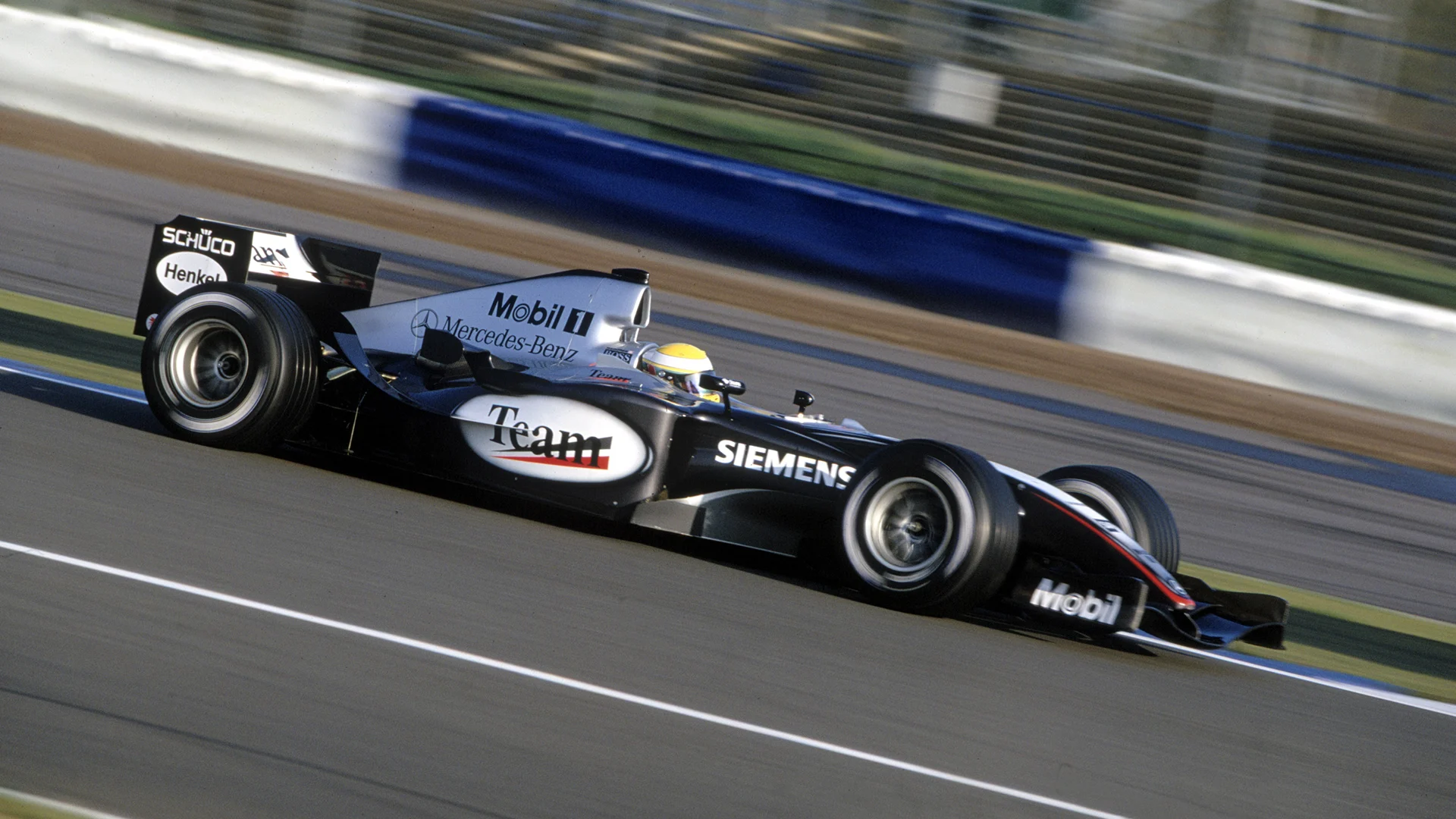 hamilton-f1-test-feature-3.png